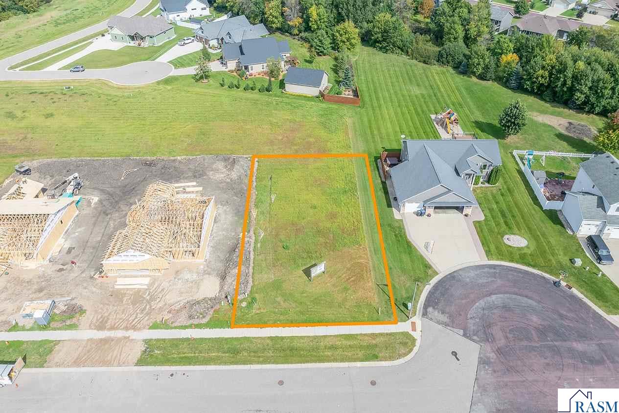 301 Pinehurst Drive, Mankato, MN 56001 Listing Photo  1