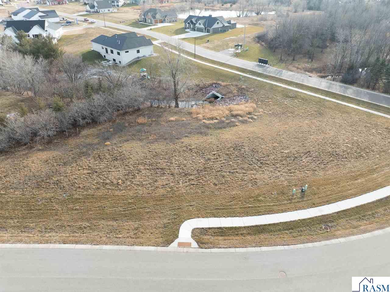 105 Pine Creek Road, Mankato, MN 56001 Listing Photo  3