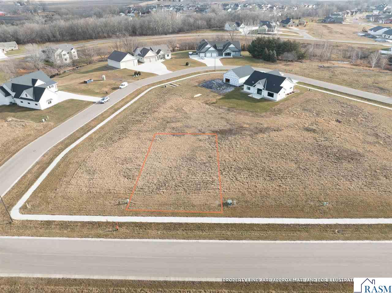 223 Double Eagle Drive, Mankato, MN 56001 Listing Photo  2