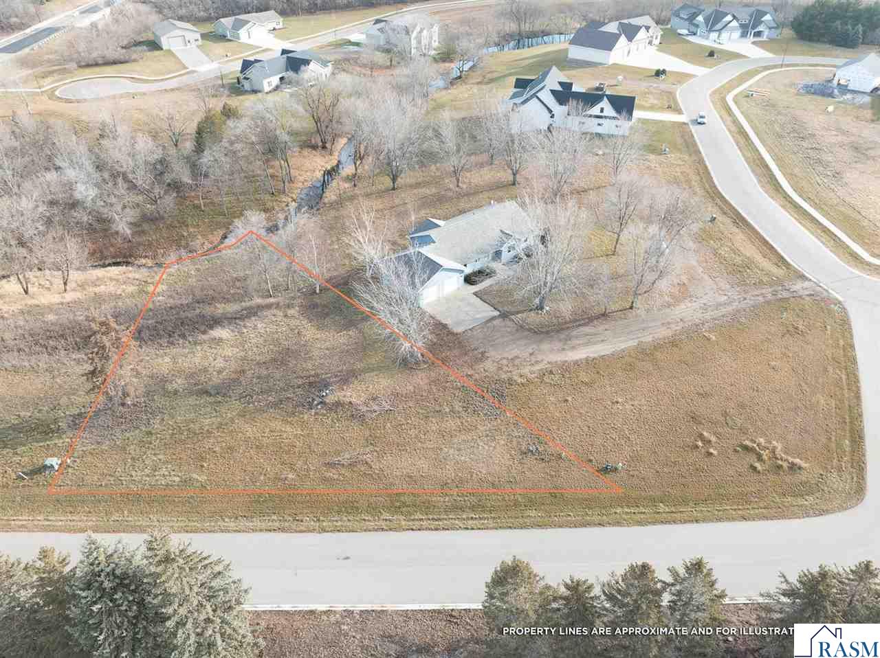 305 Double Eagle Trail, Mankato, MN 56001 Listing Photo  2