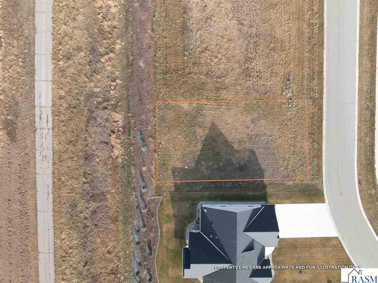 208 Double Eagle Drive, Mankato, MN 56001 Listing Photo  4