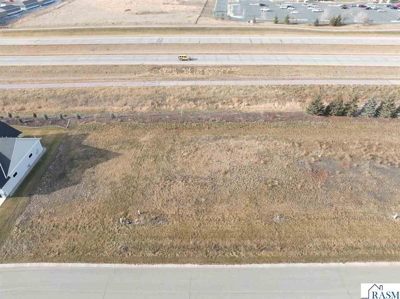 212 Double Eagle Drive, Mankato, MN 56001 Listing Photo  3