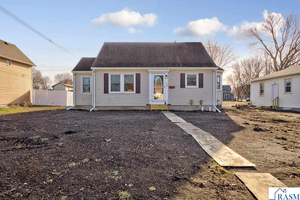 Single Family Residential for sale in Madelia, Minnesota, 7034005