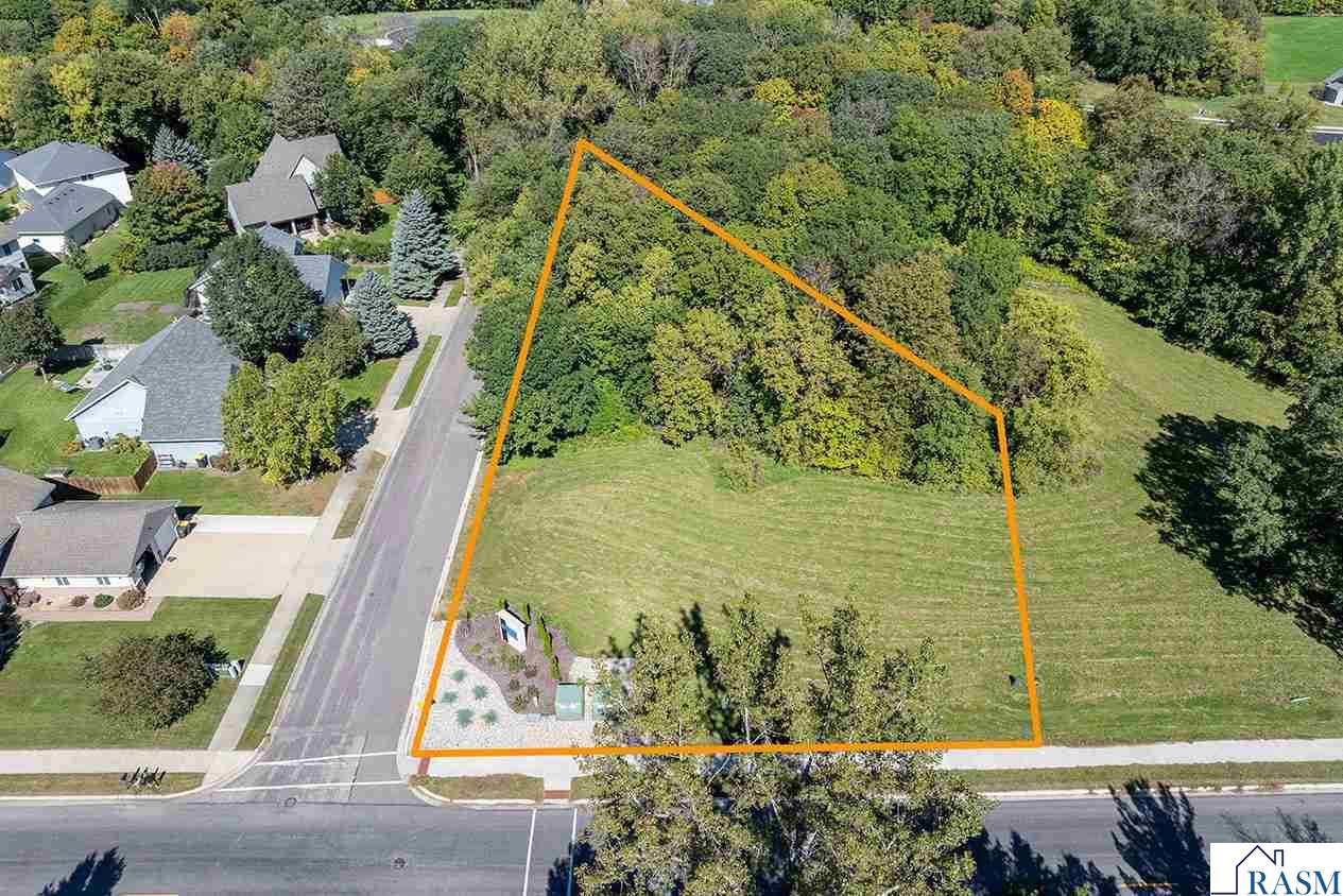 1690 Countryside Drive, North Mankato, MN 56003 Listing Photo  1
