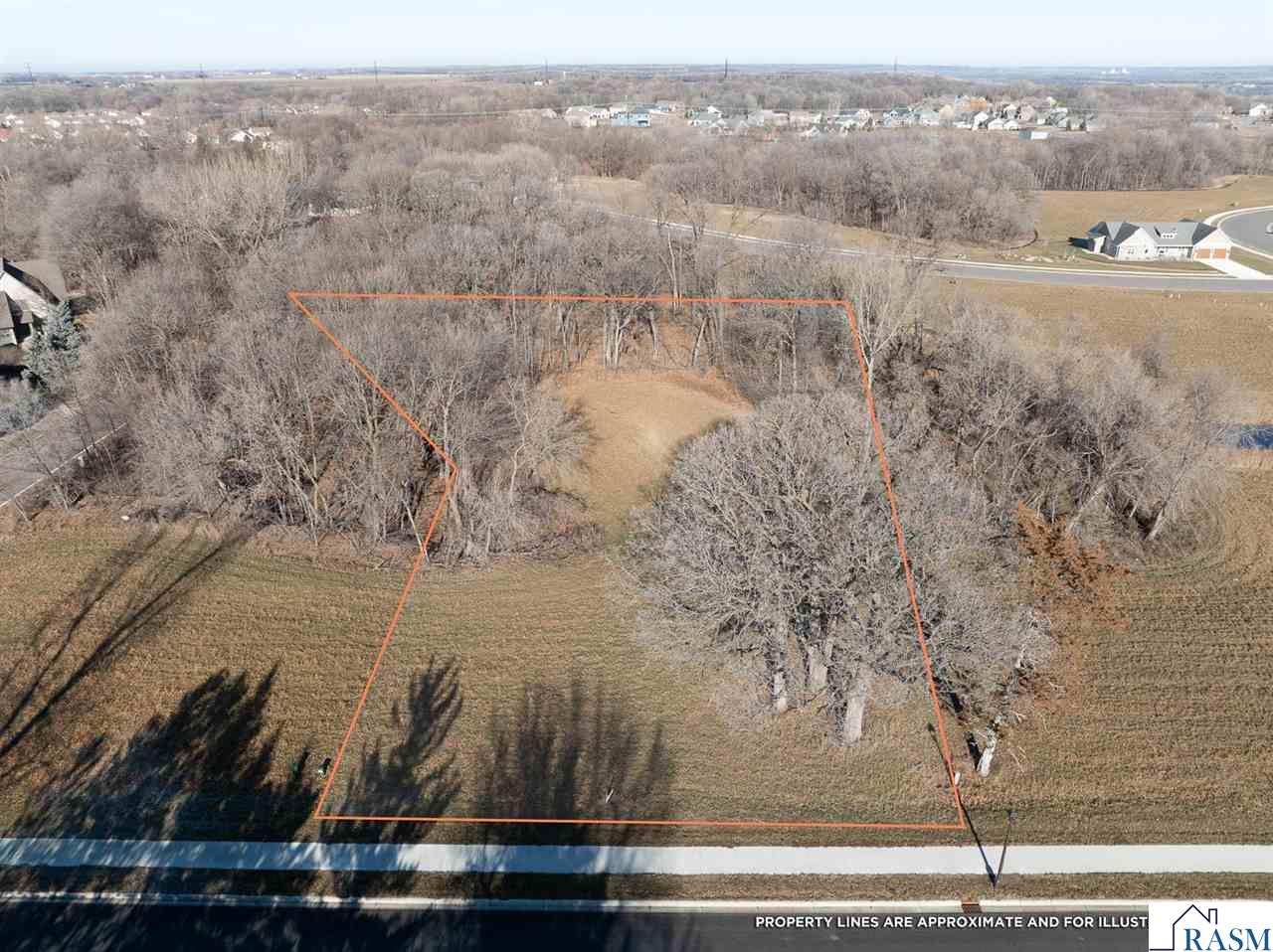 1686 Countryside Drive, North Mankato, MN 56003 131,000 Lots