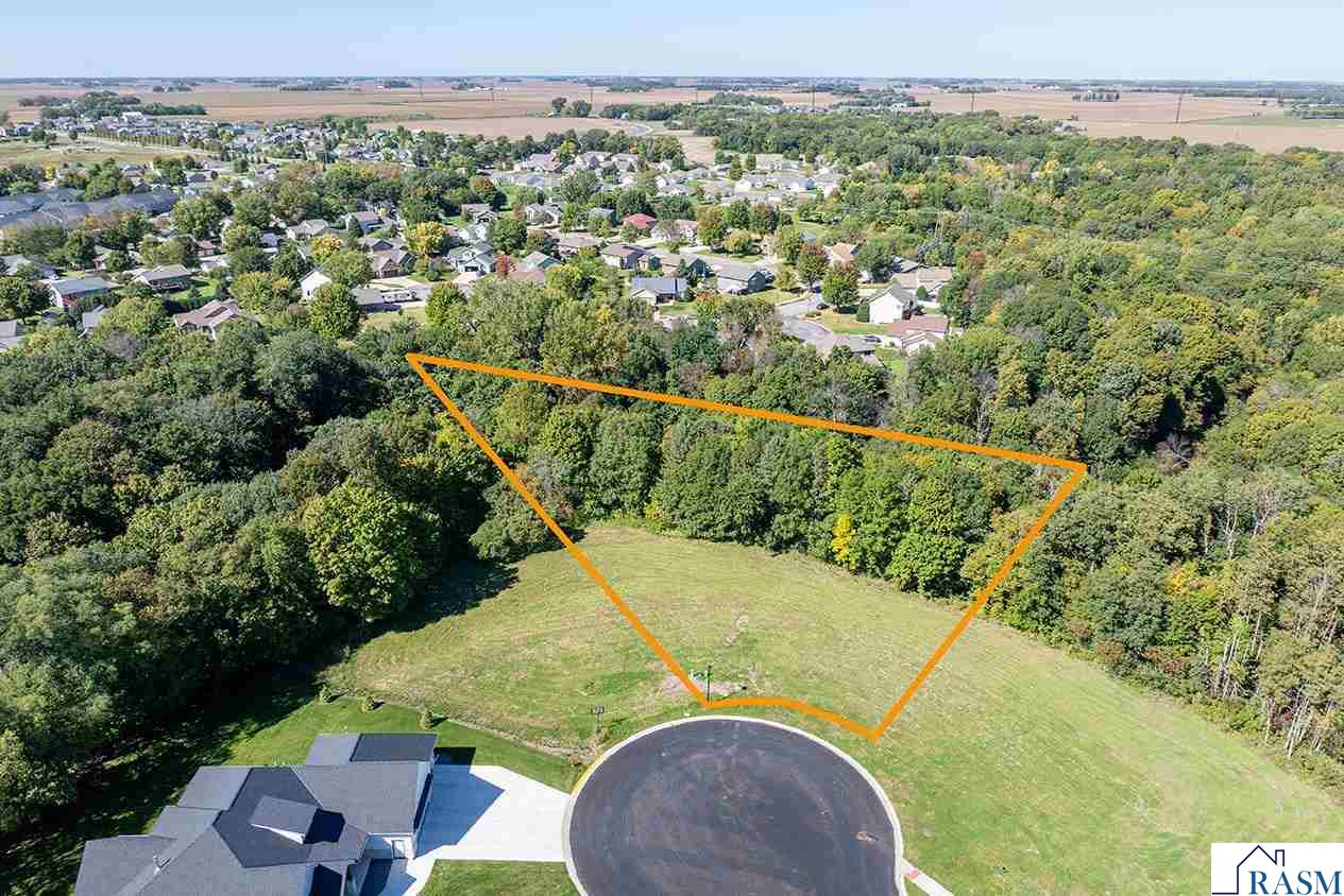 34 South Pointe Court, North Mankato, MN 56003 Listing Photo  1