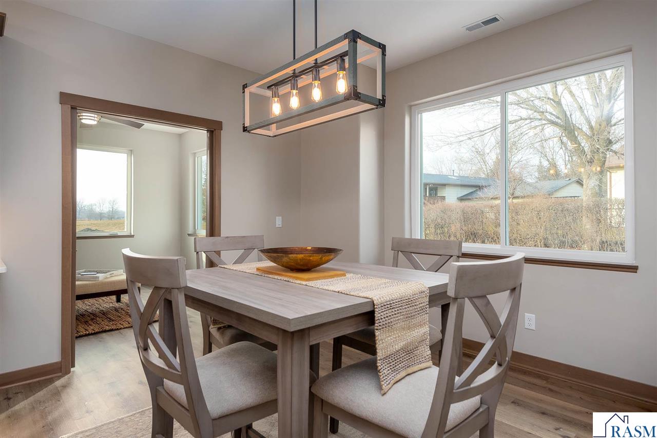 212 Dancing Waters Circle, Mankato, MN 56001 630,000 Other Active