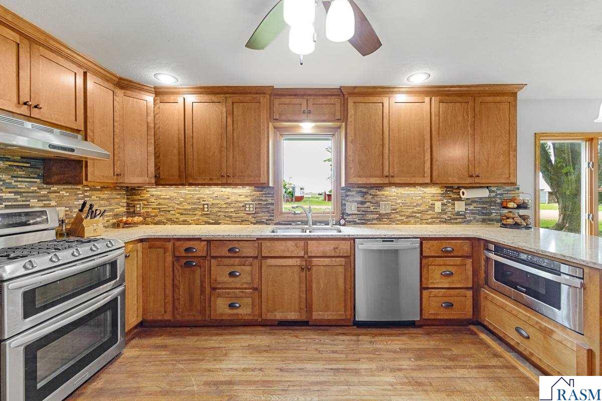 59597 185th Street, Mankato, MN 56001 Listing Photo  11