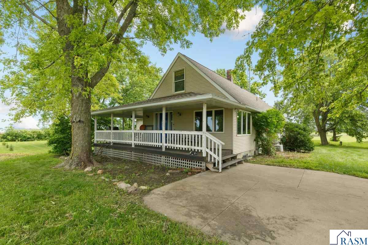 59597 185th Street, Mankato, MN 56001 Listing Photo  4