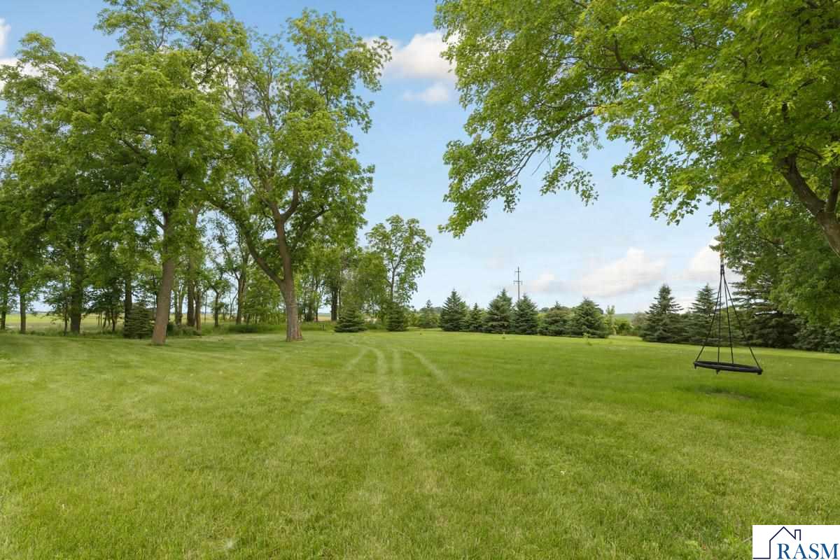 59597 185th Street, Mankato, MN 56001 Listing Photo  5