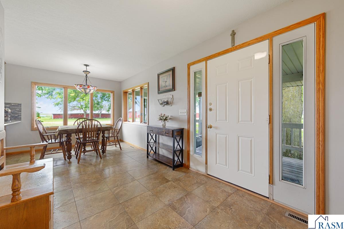 59597 185th Street, Mankato, MN 56001 Listing Photo  7
