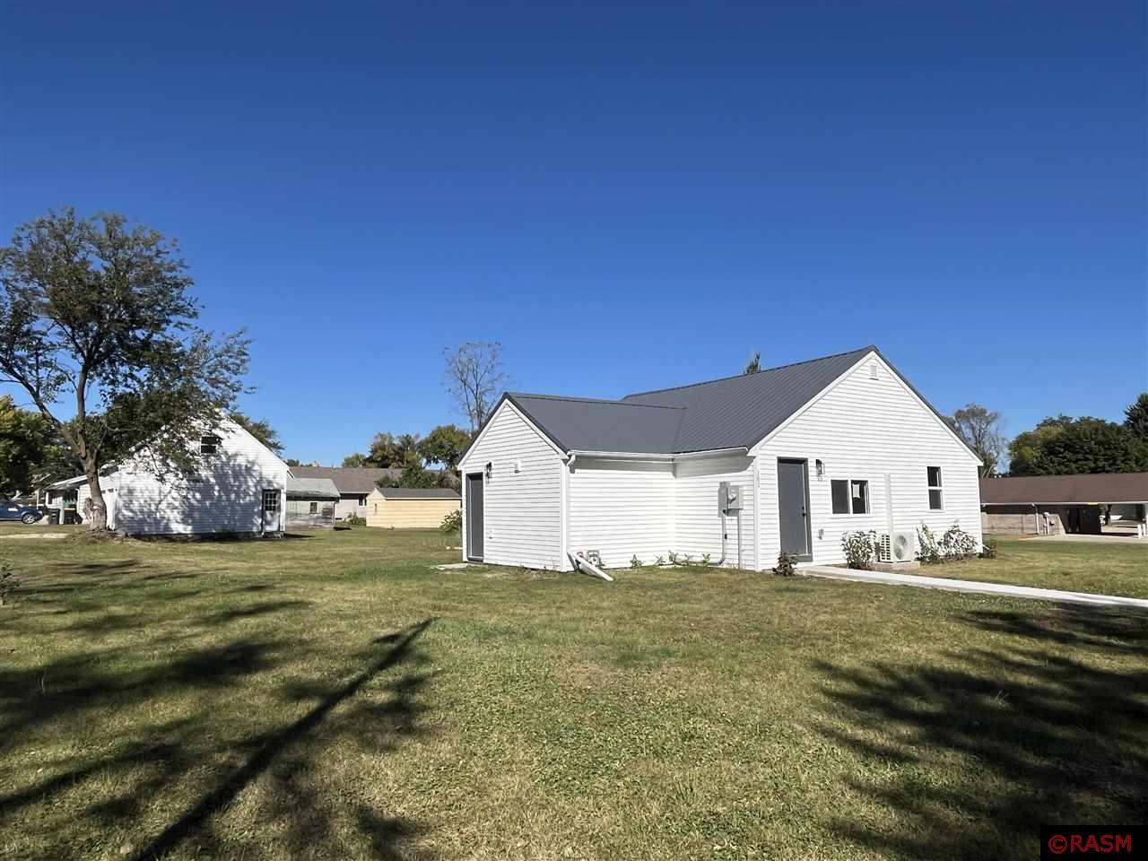 101 7th Avenue North