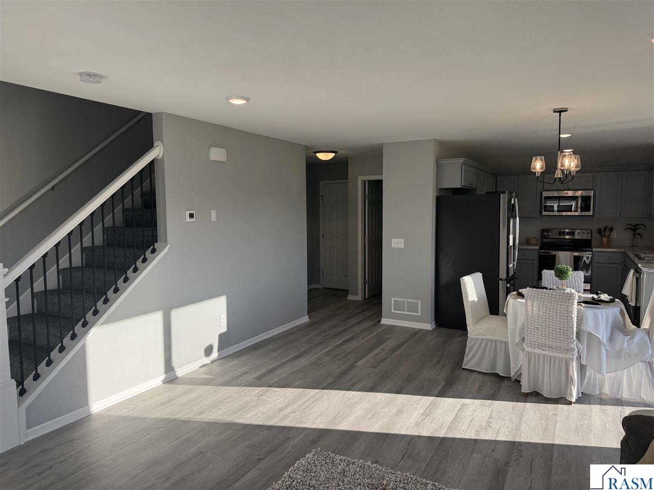 1813 Bluestem Drive, Mankato, MN 56001 Listing Photo  14