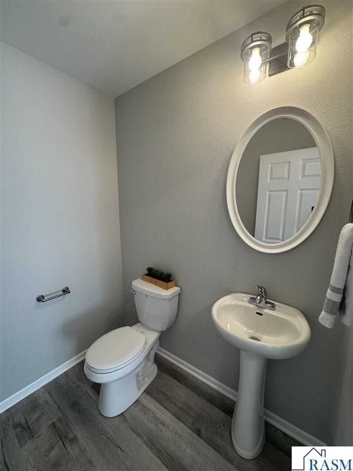 1813 Bluestem Drive, Mankato, MN 56001 Listing Photo  16