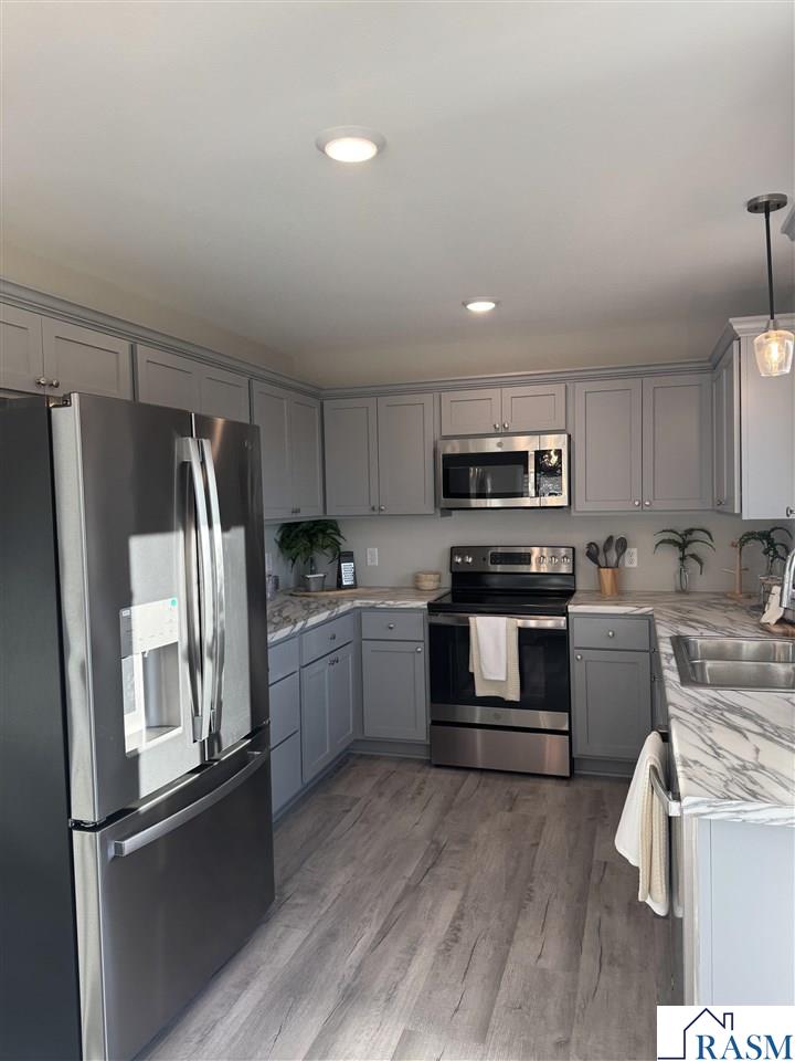 1813 Bluestem Drive, Mankato, MN 56001 Listing Photo  6