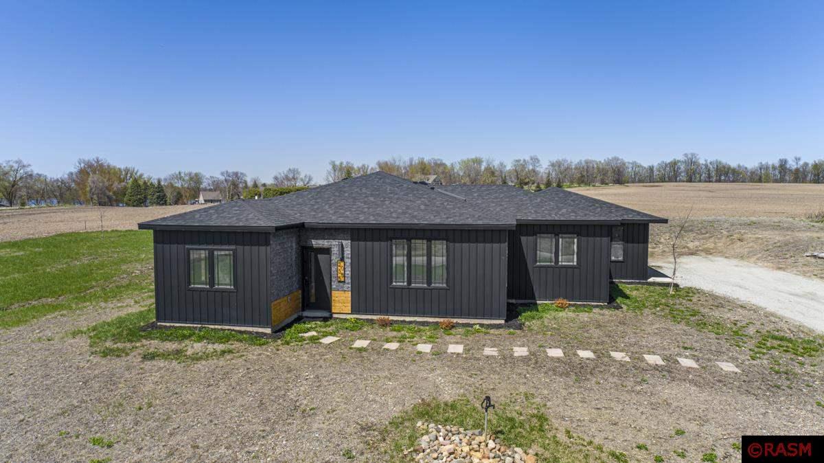 20355 Cedar Lake Trail