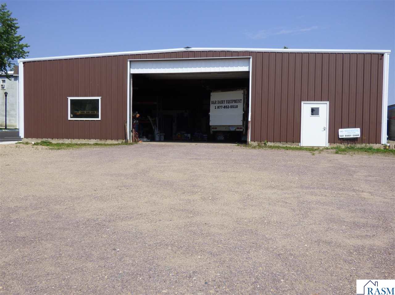 111 W 2nd Street, Winthrop, MN 55396 Listing Photo  9