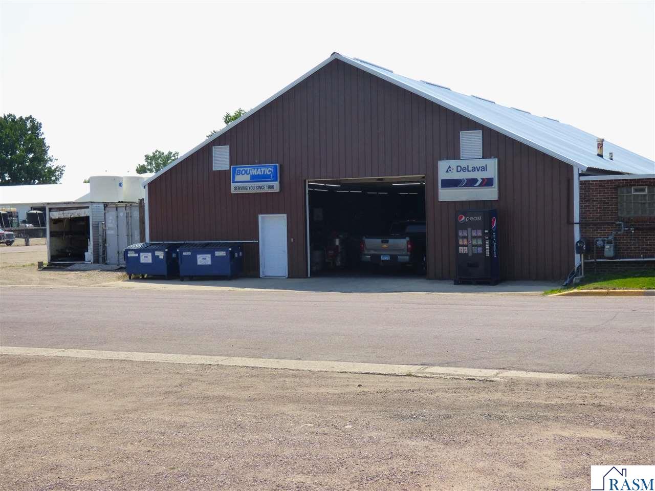 108 N Renville Street, Winthrop, MN 55396 Listing Photo  2