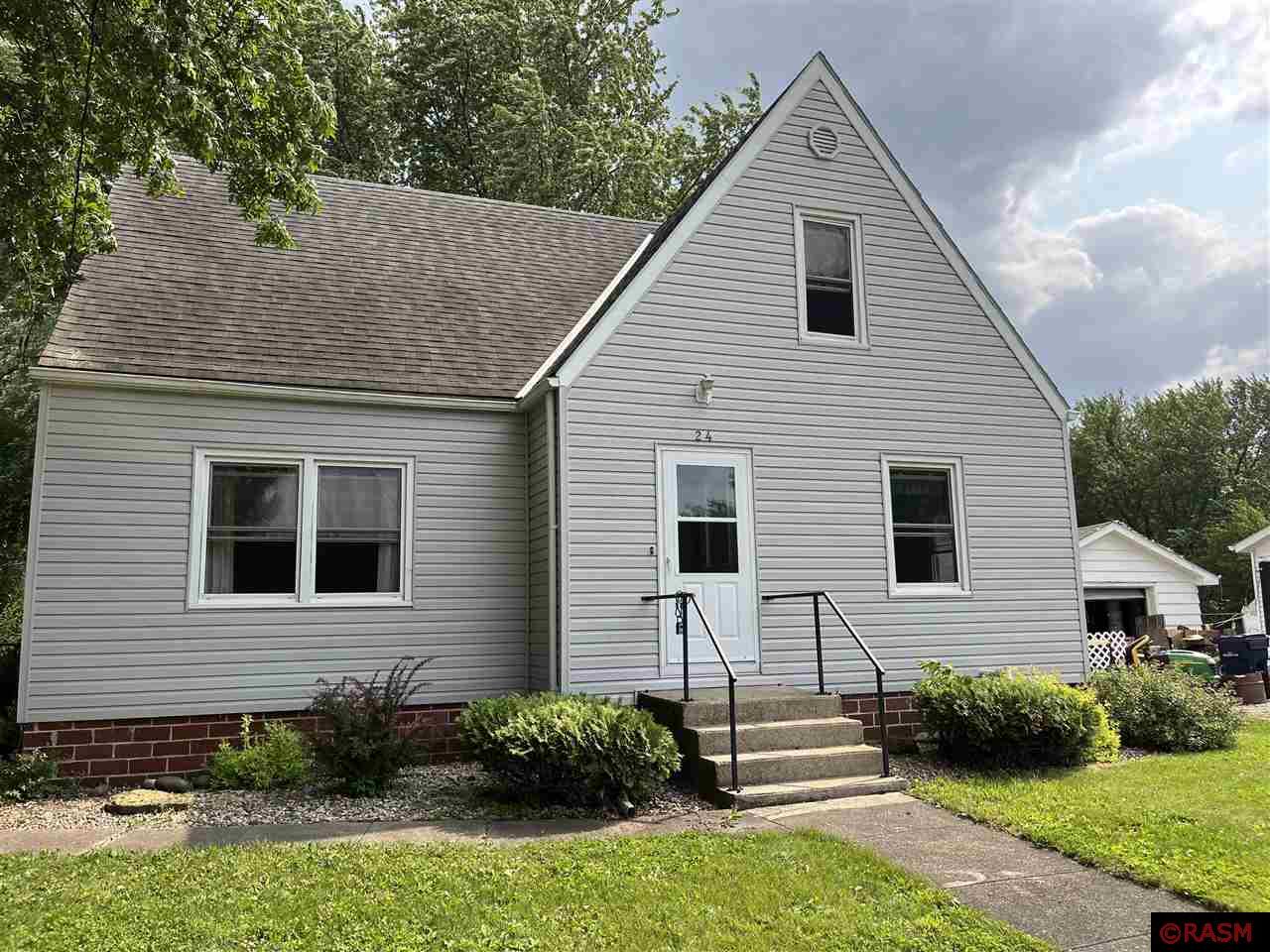 24 W Lake Avenue