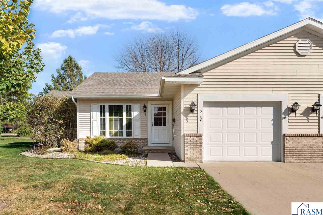 217 11th Ave Ct Ne