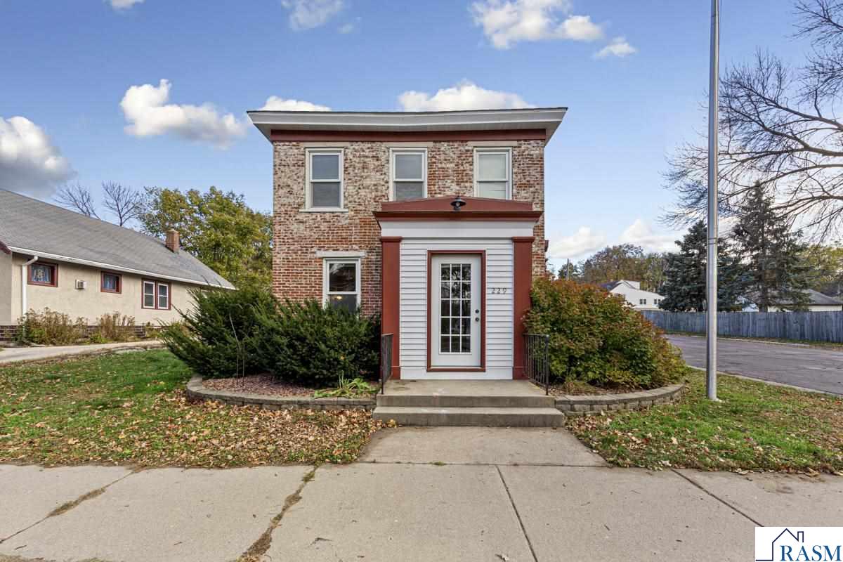 229 S 2nd Street
