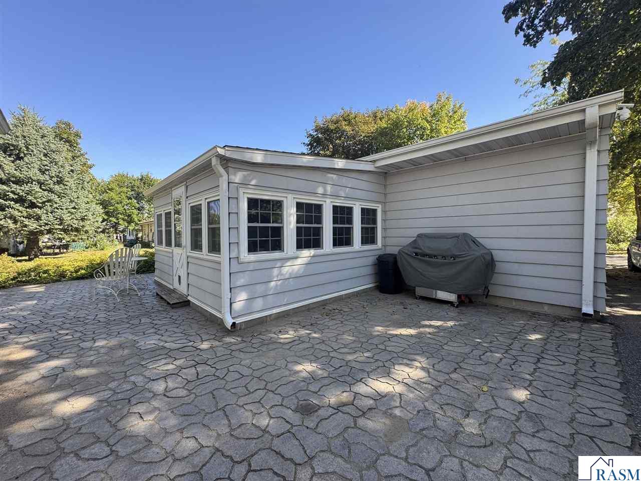 1960 Cottonwood Lake Drive, Windom, MN 56101 Listing Photo  6