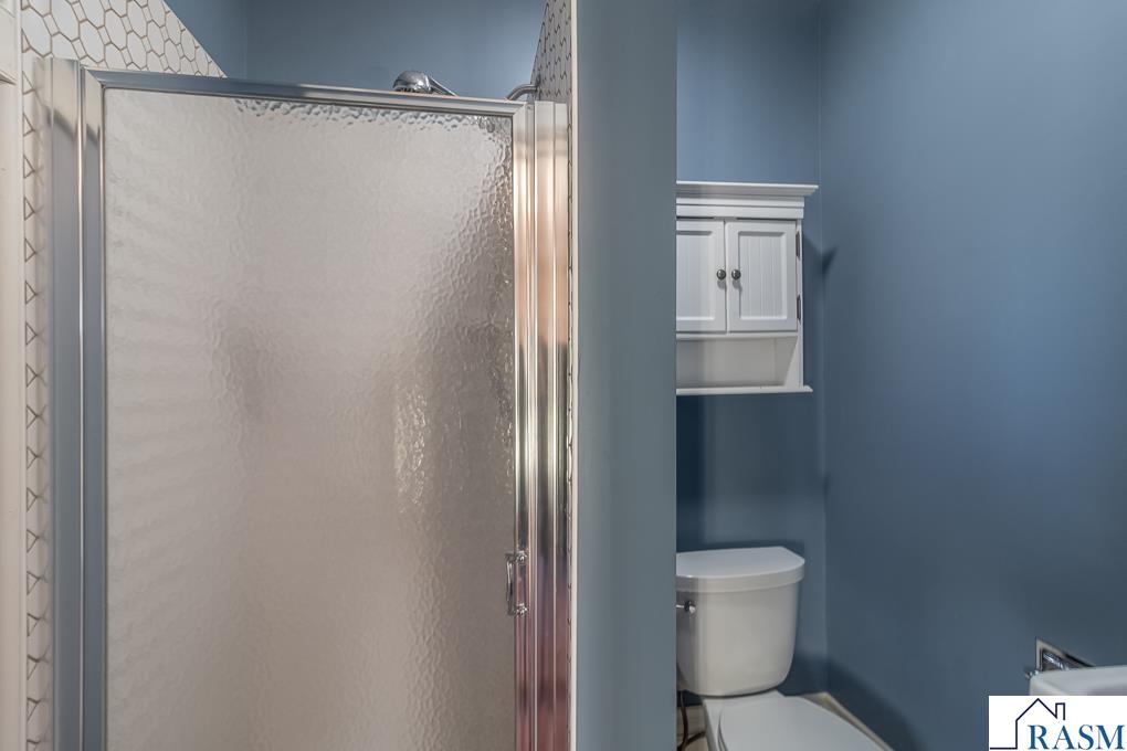 522 NE 2nd Avenue, Waseca, MN 56093 Listing Photo  41