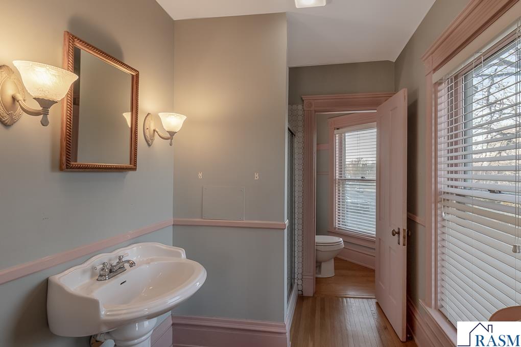 522 NE 2nd Avenue, Waseca, MN 56093 Listing Photo  44