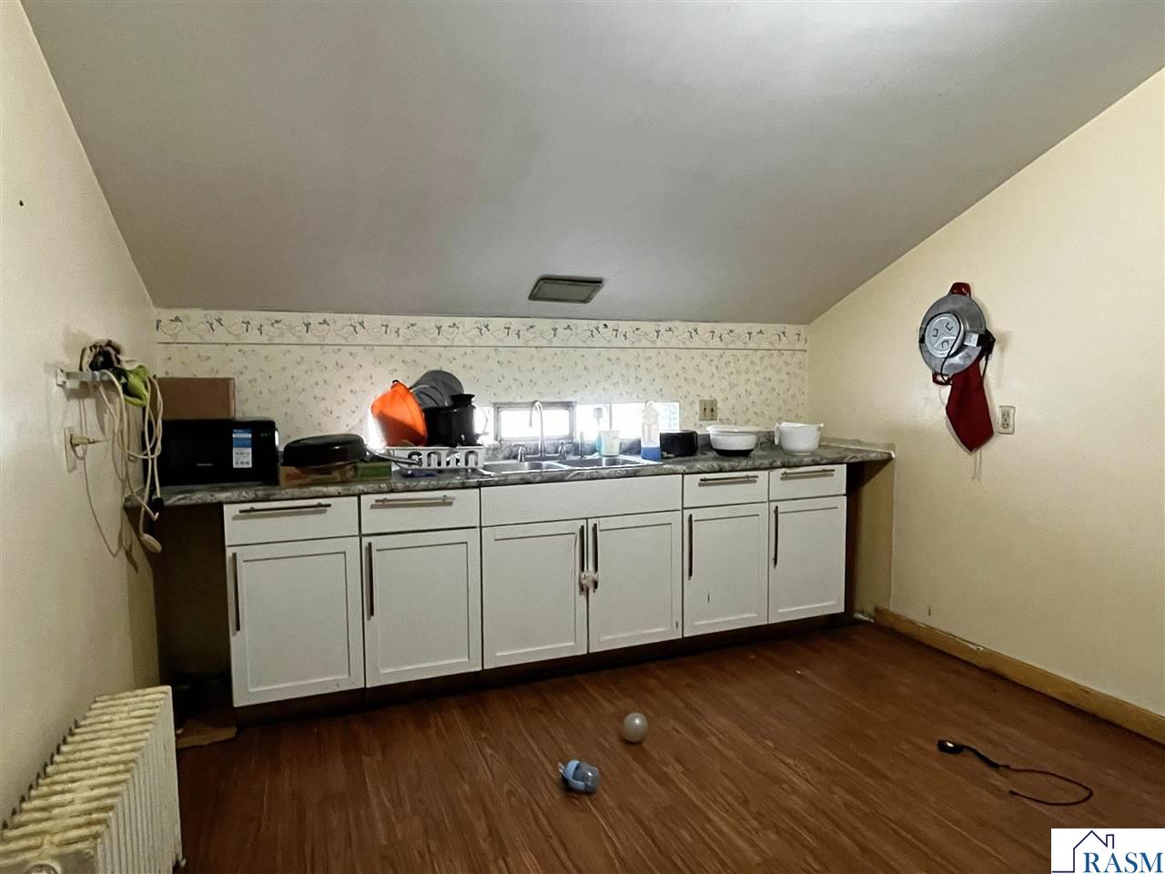 147 N 5th Street, Butterfield, MN 56120 Listing Photo  27