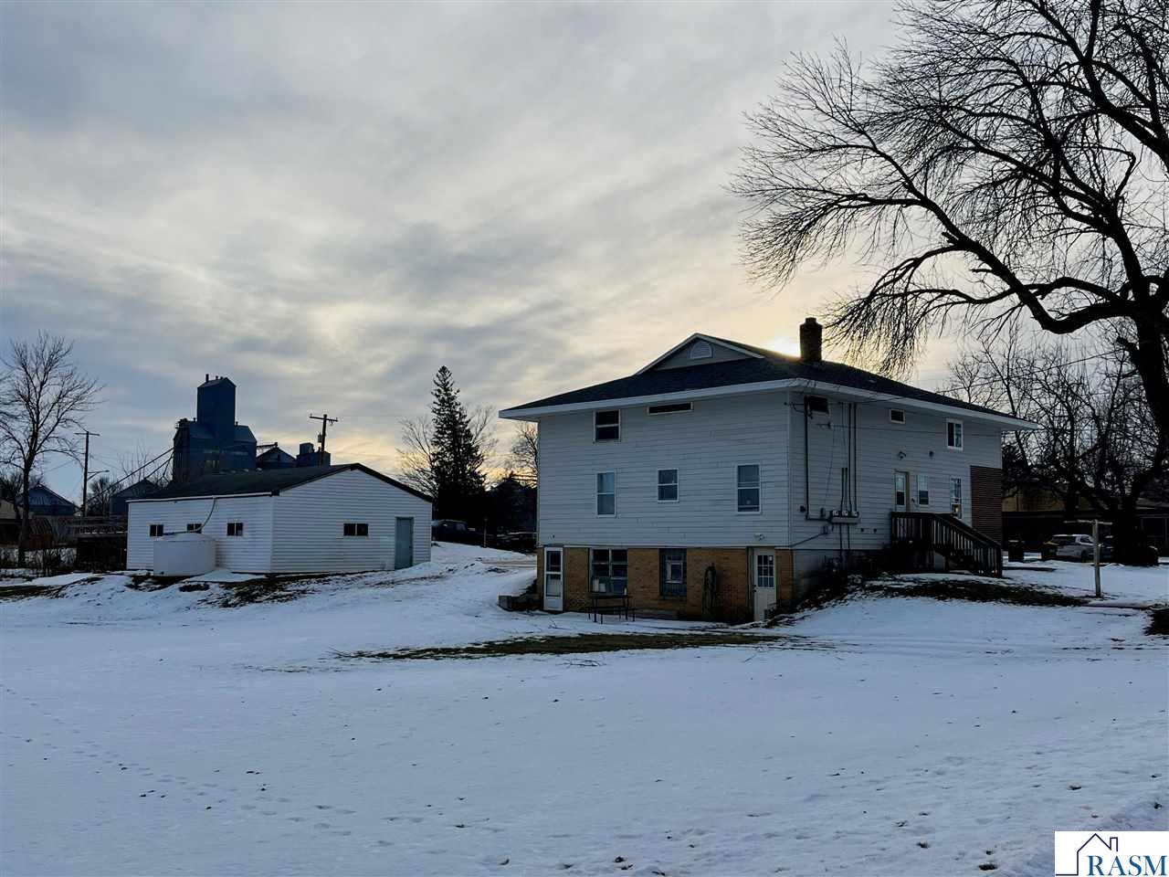 147 N 5th Street, Butterfield, MN 56120 Listing Photo  4