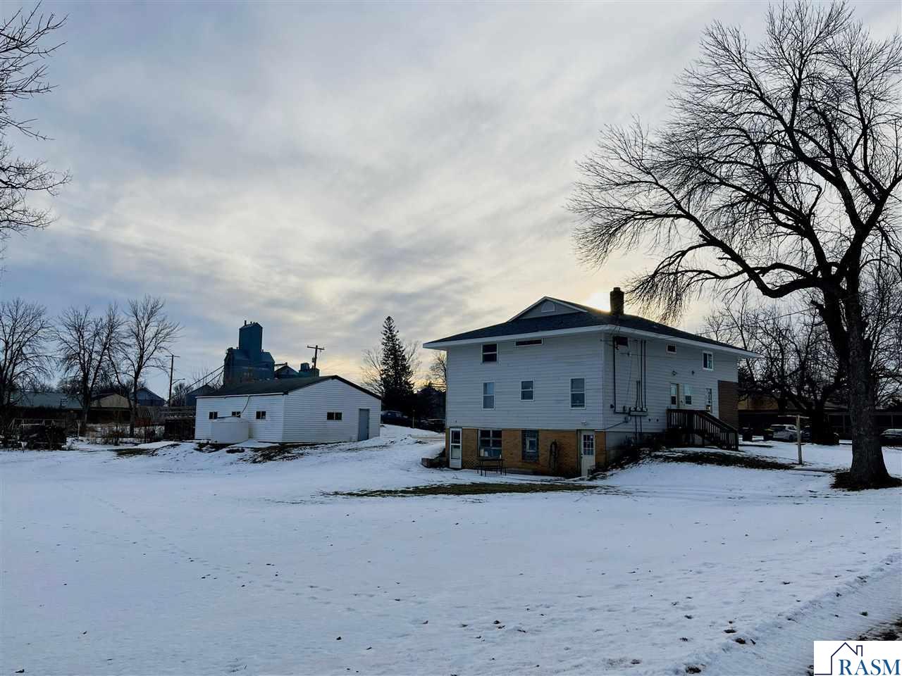 147 N 5th Street, Butterfield, MN 56120 Listing Photo  5