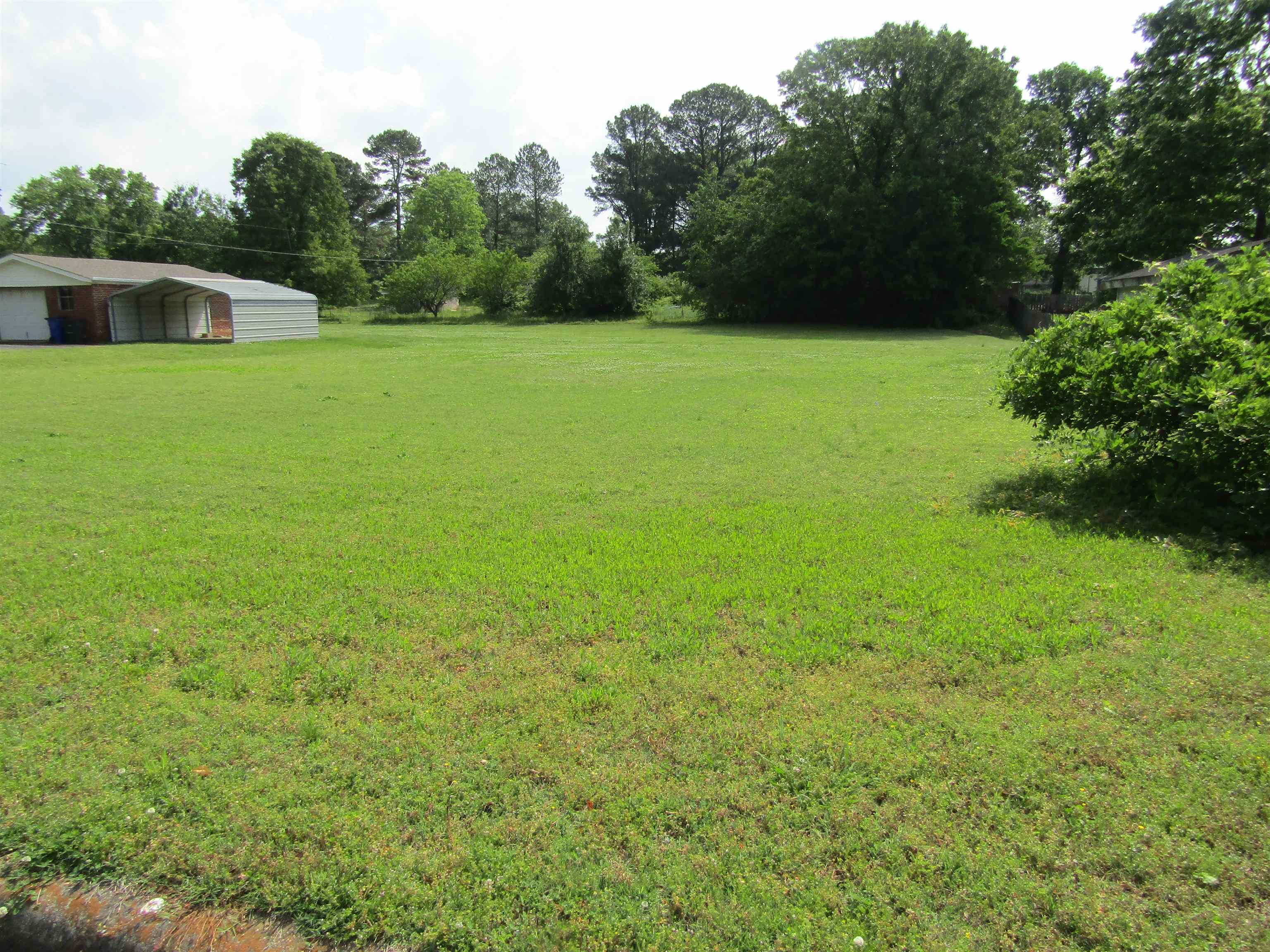 103 Elmwood Dr