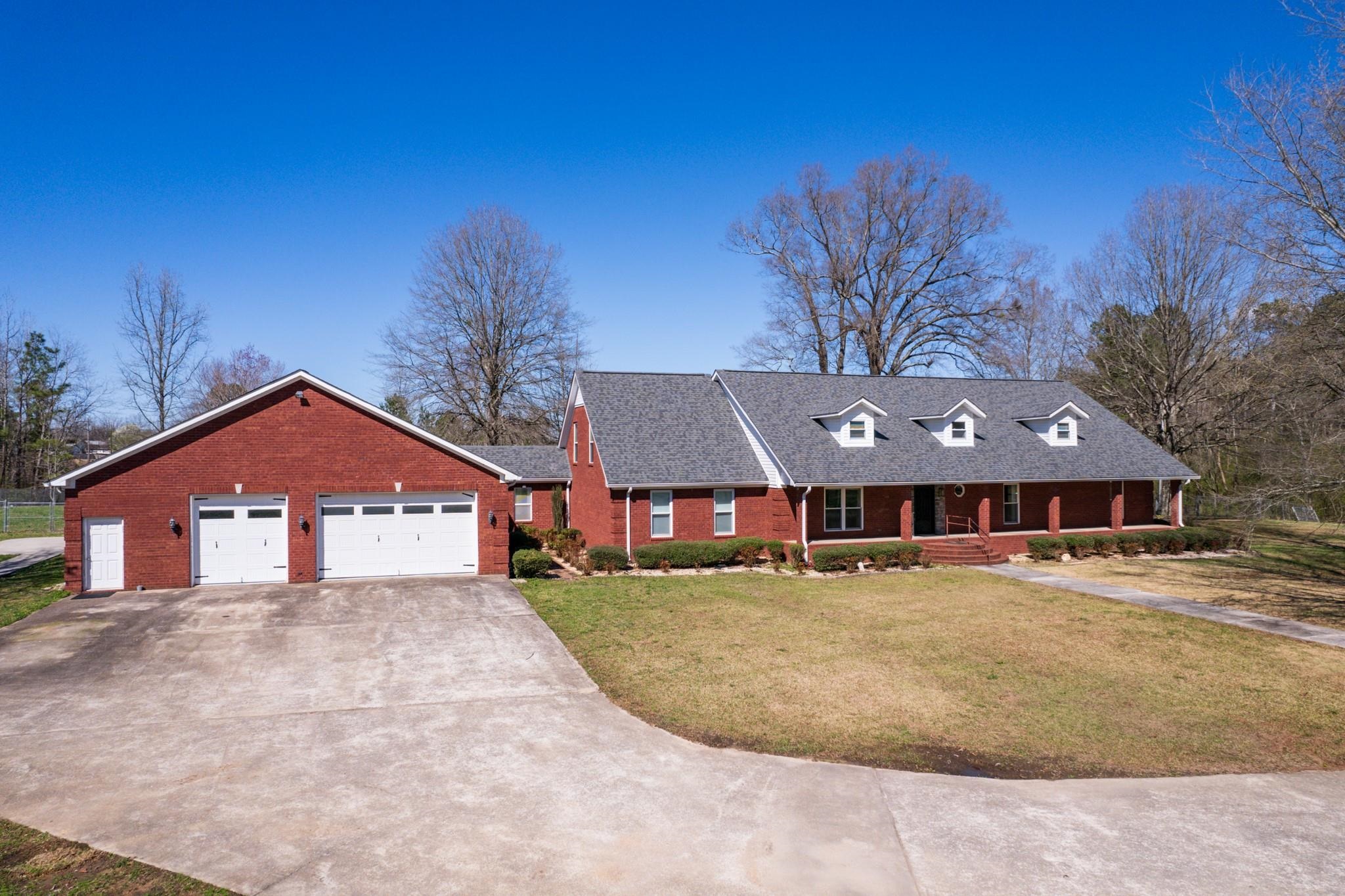1518 Hart Dr SE, Cullman, AL 35056