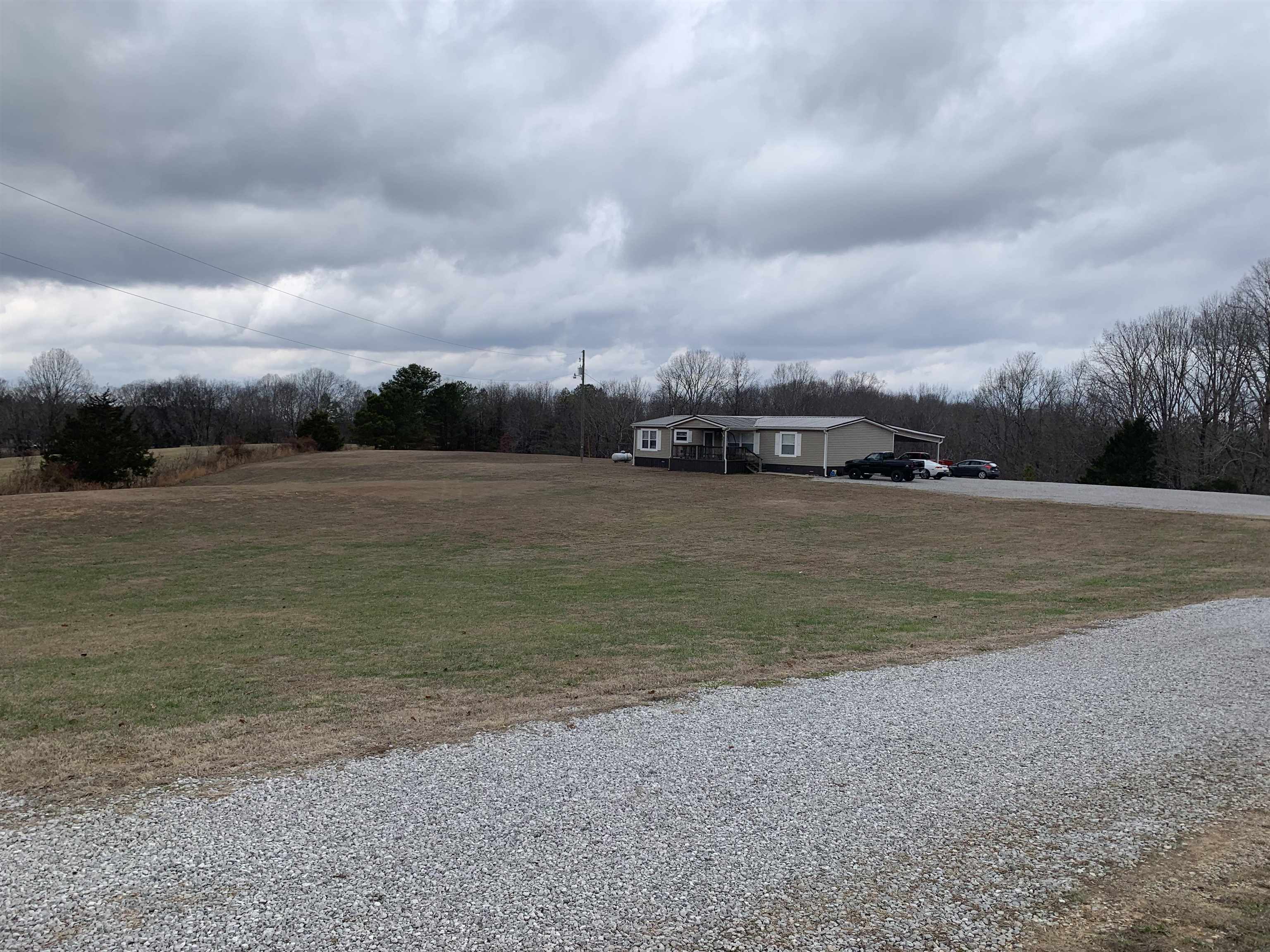 8385 Hwy 16