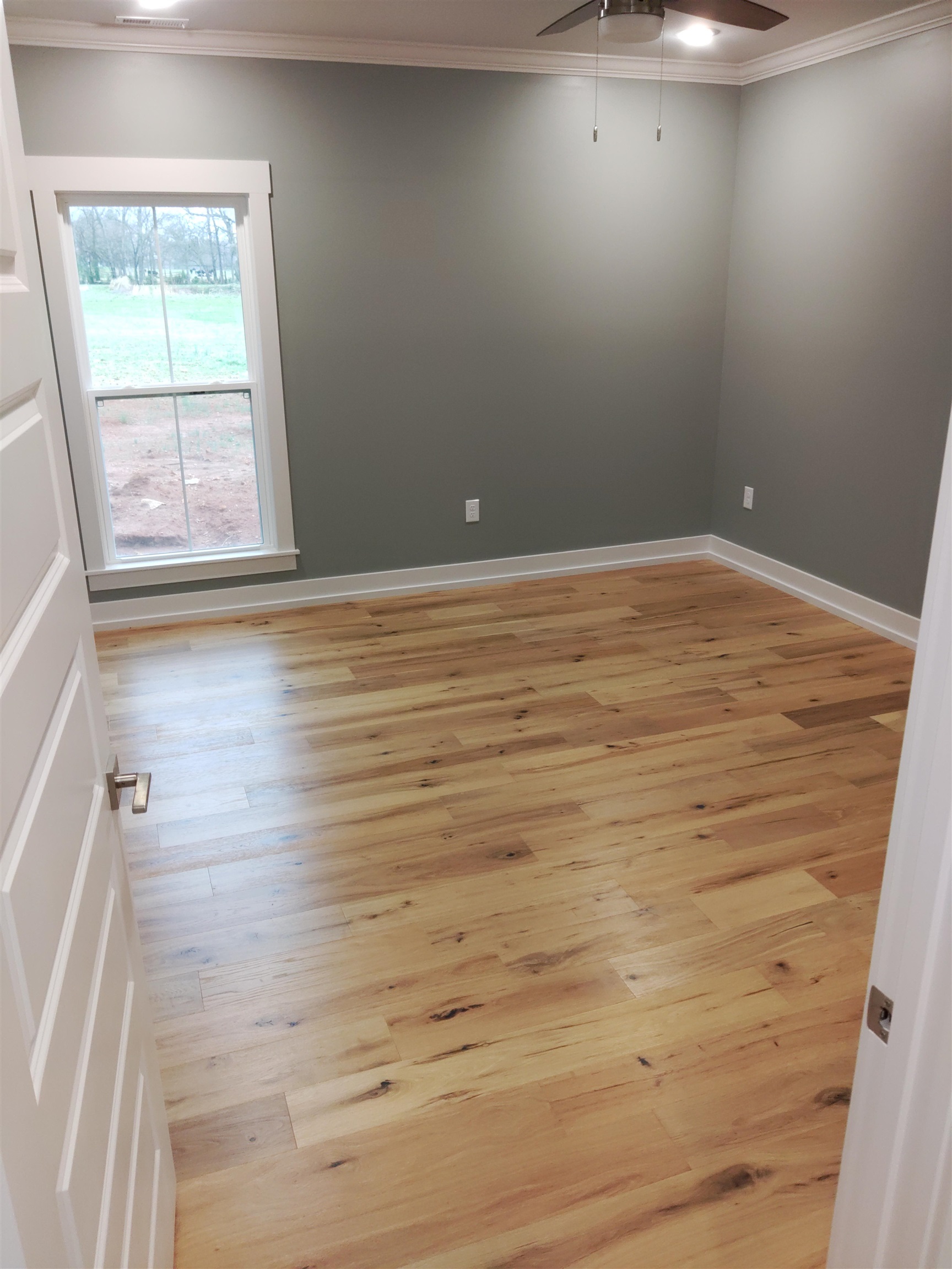 wood flooring through-out