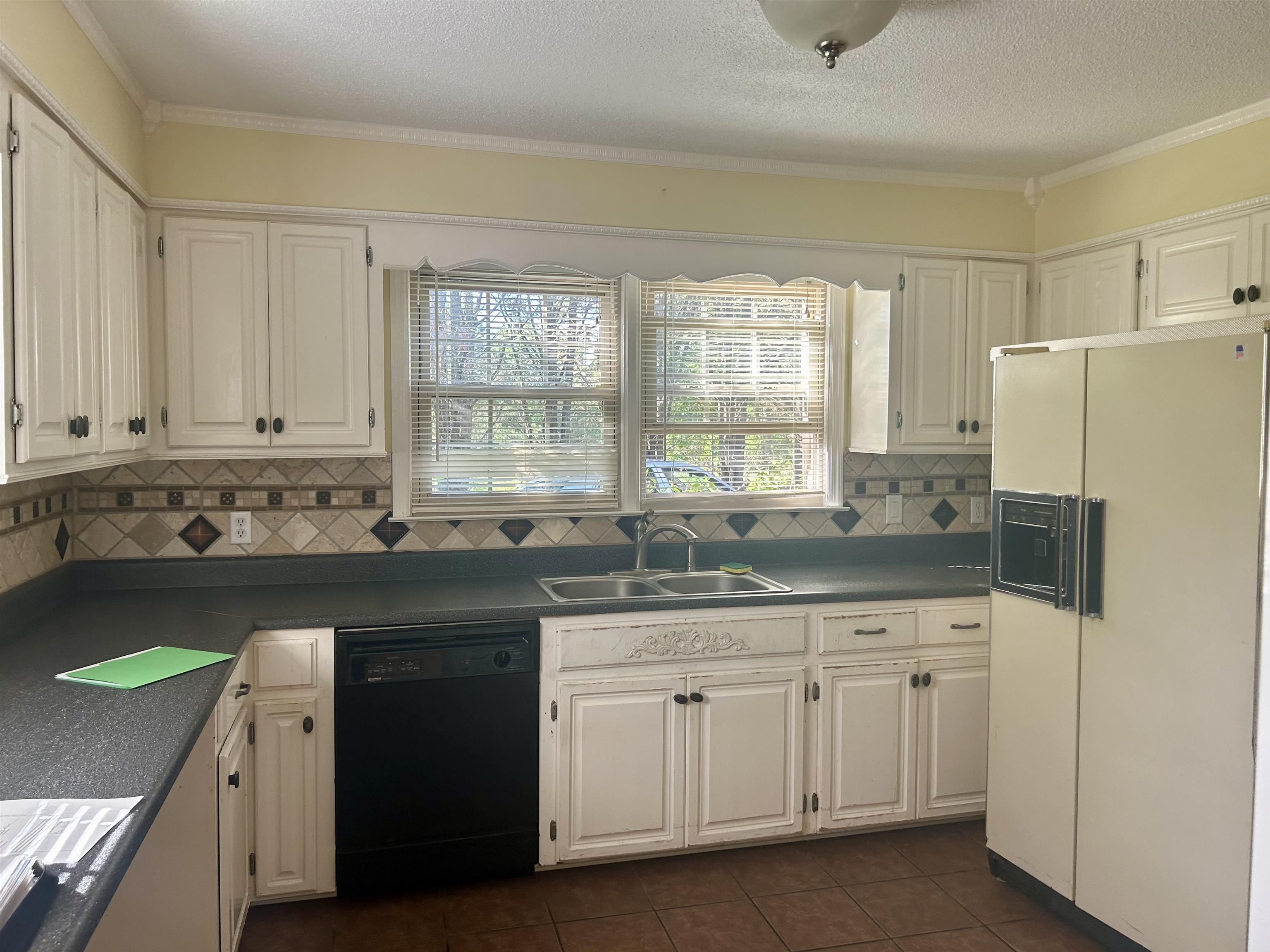 3290 Waterloo Rd