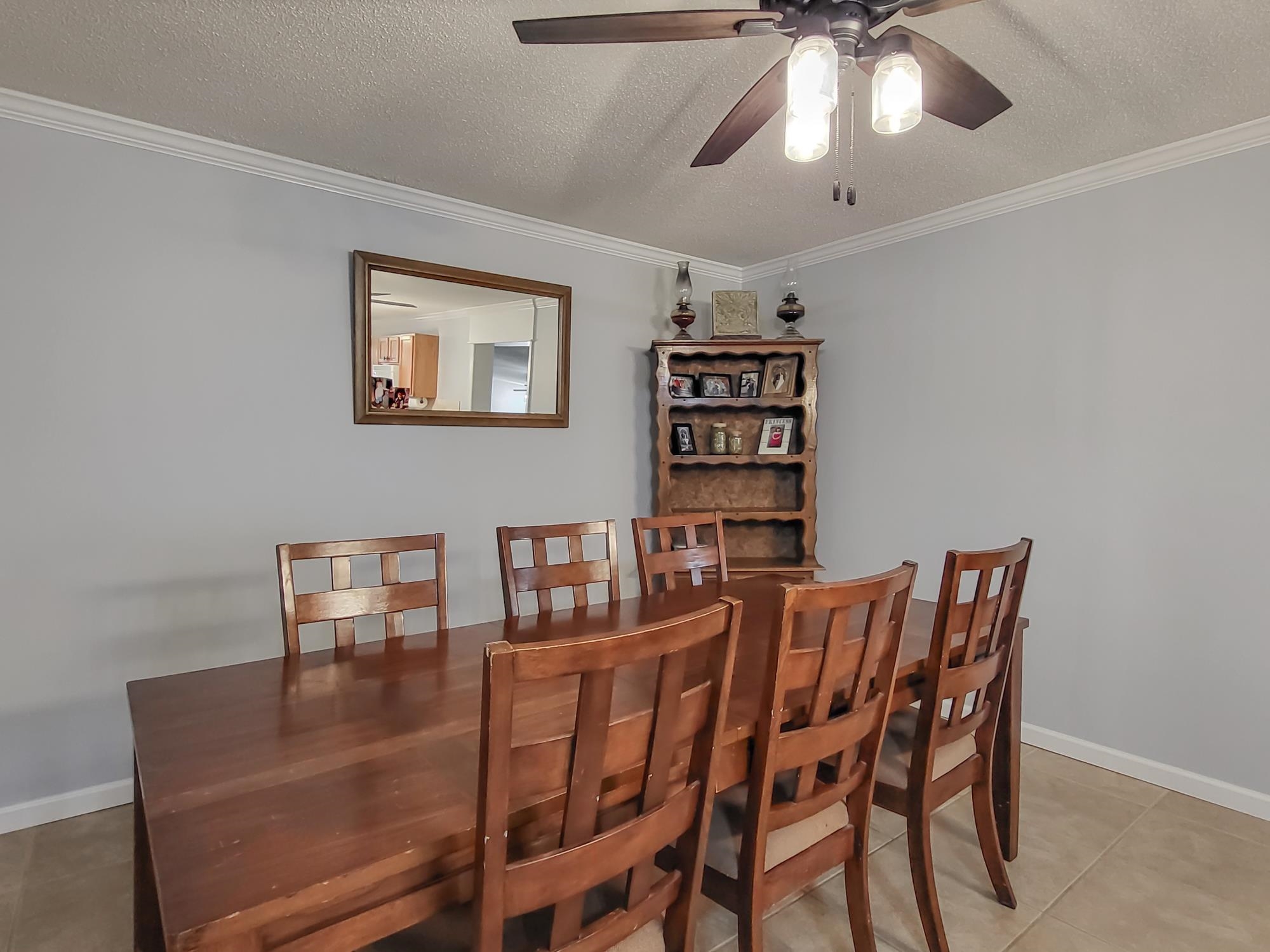 125 Longleaf Dr