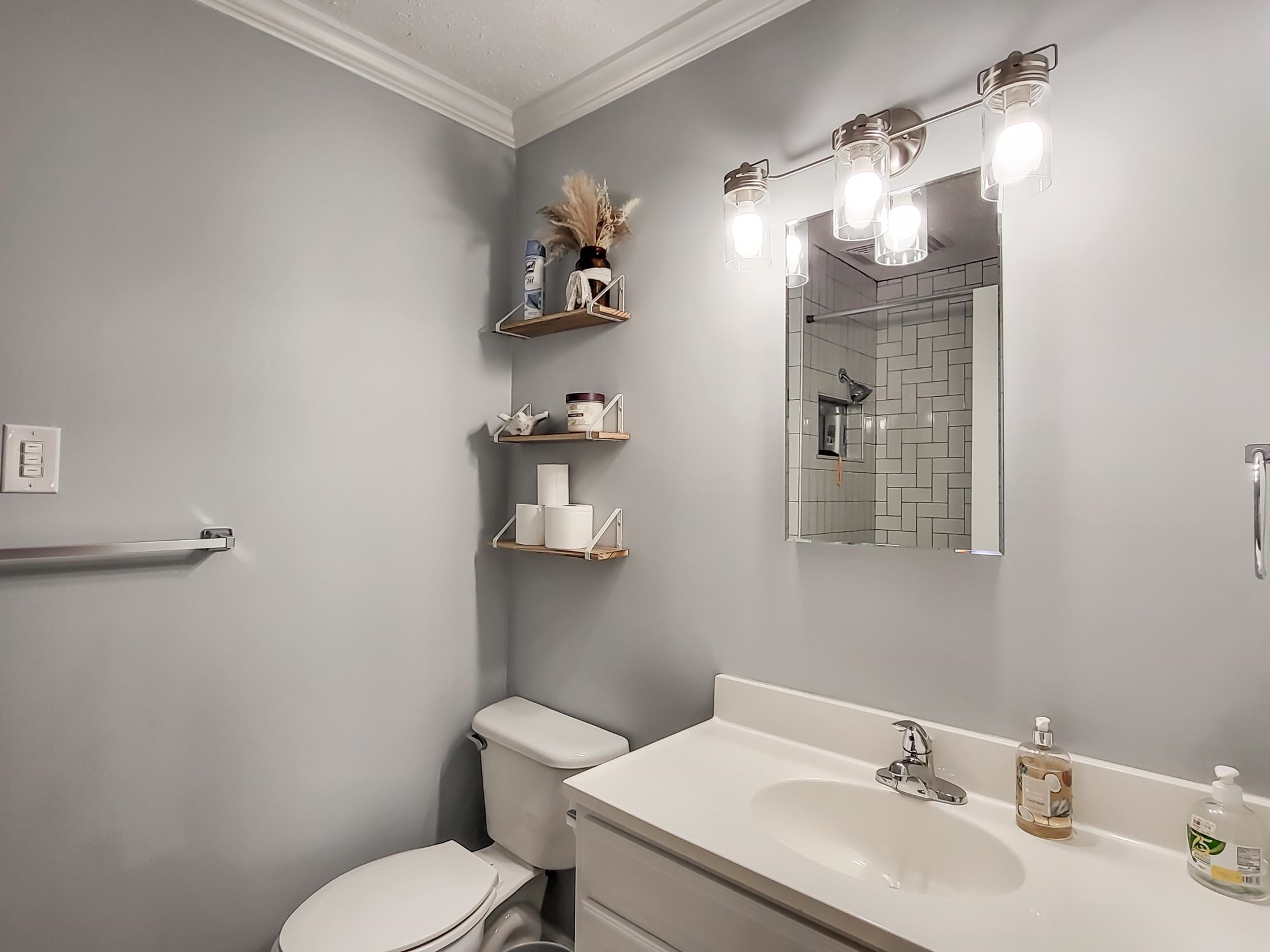 125 Longleaf Dr