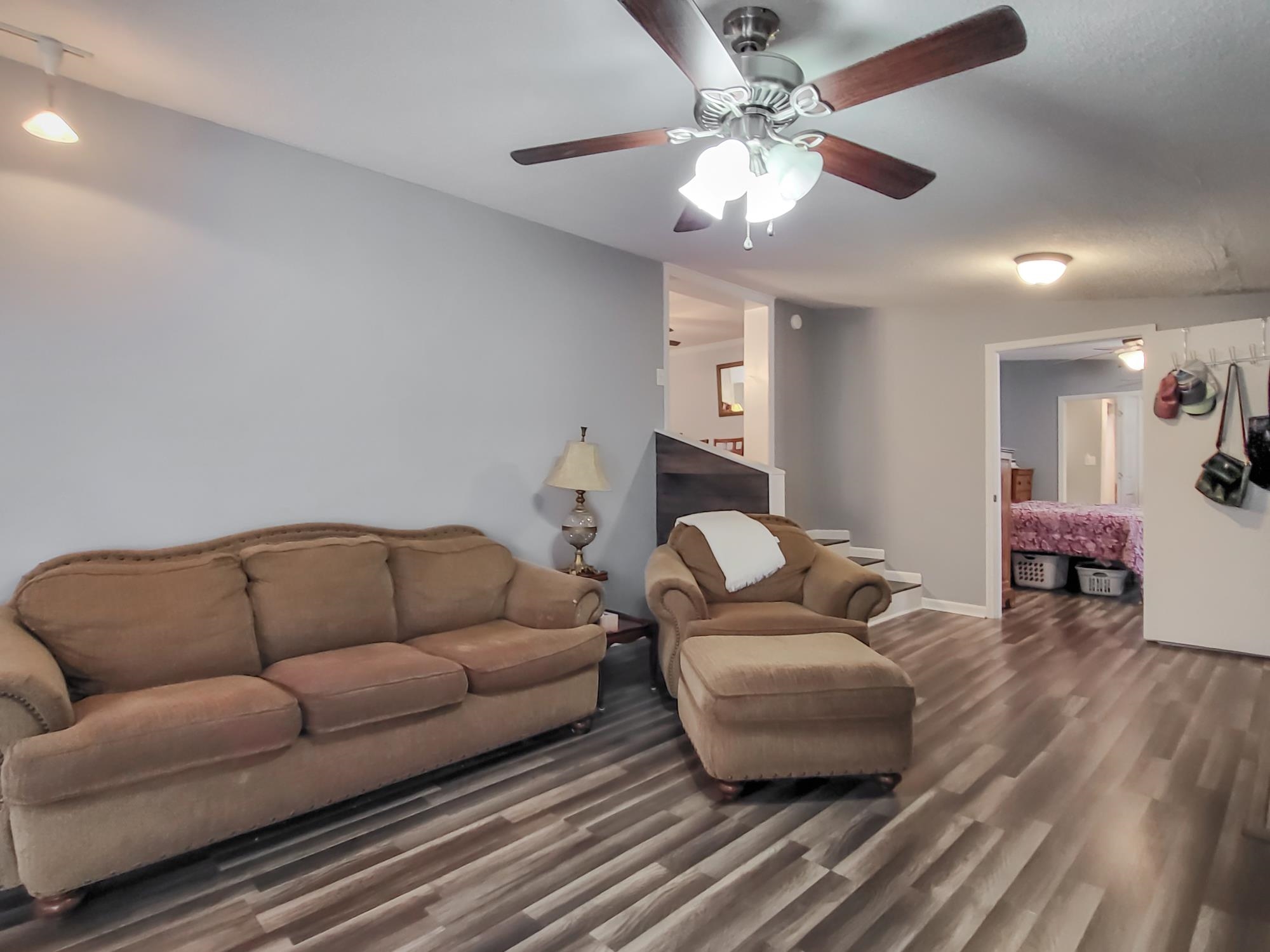 125 Longleaf Dr