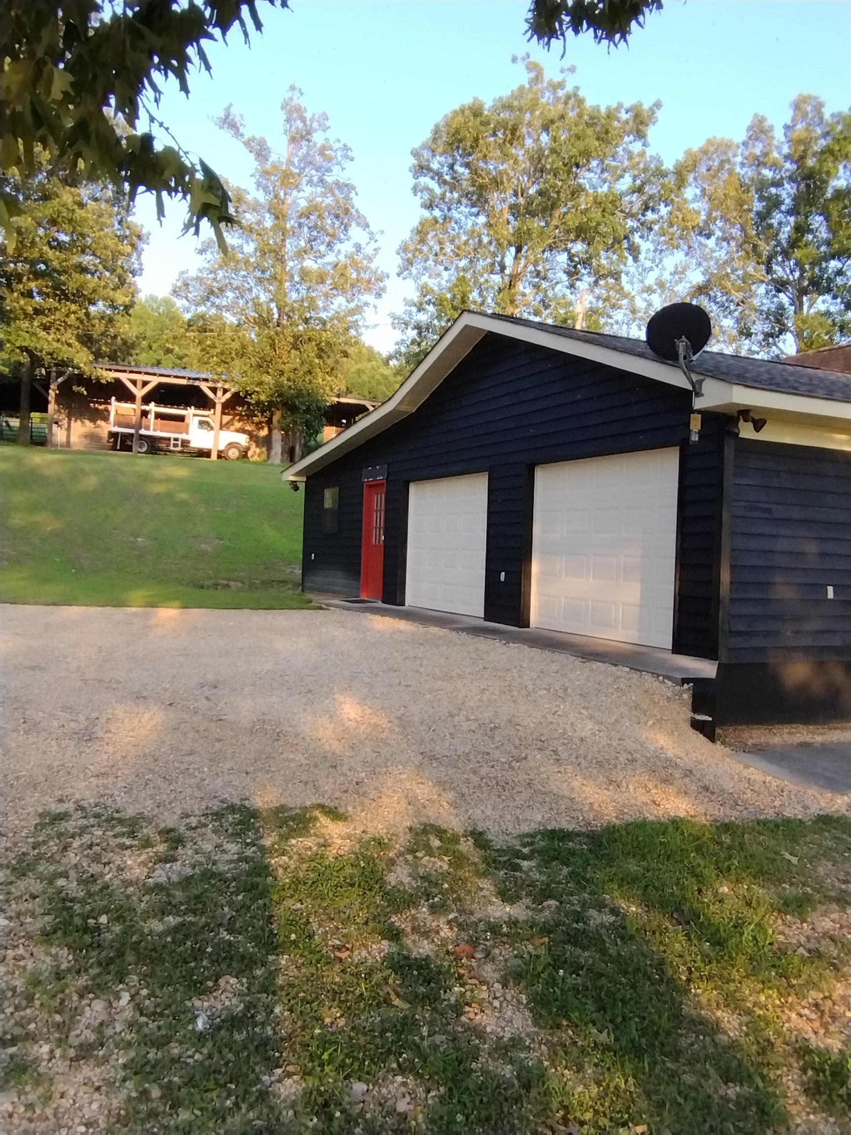 2430 Lost Creek Rd