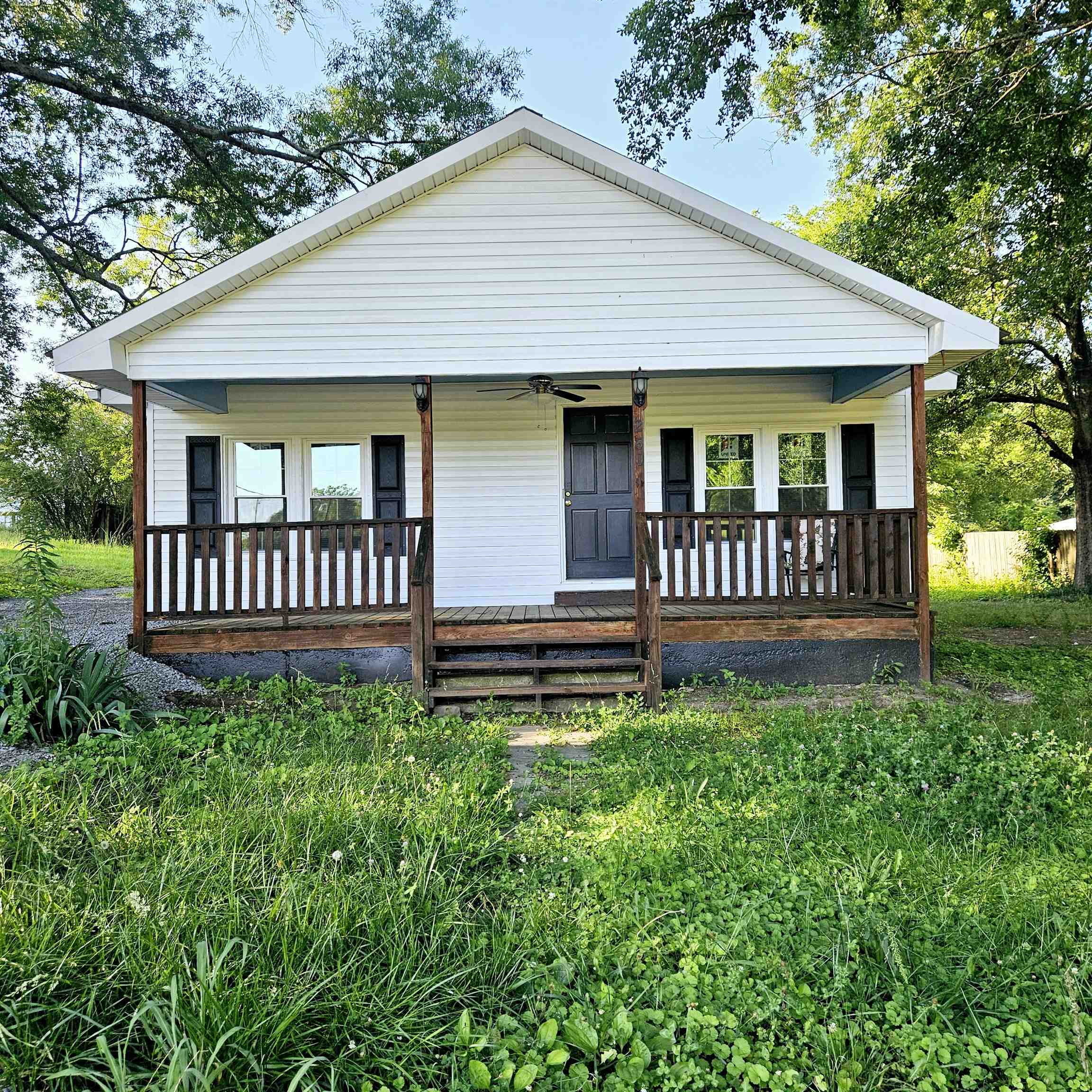 250 Grover Ave