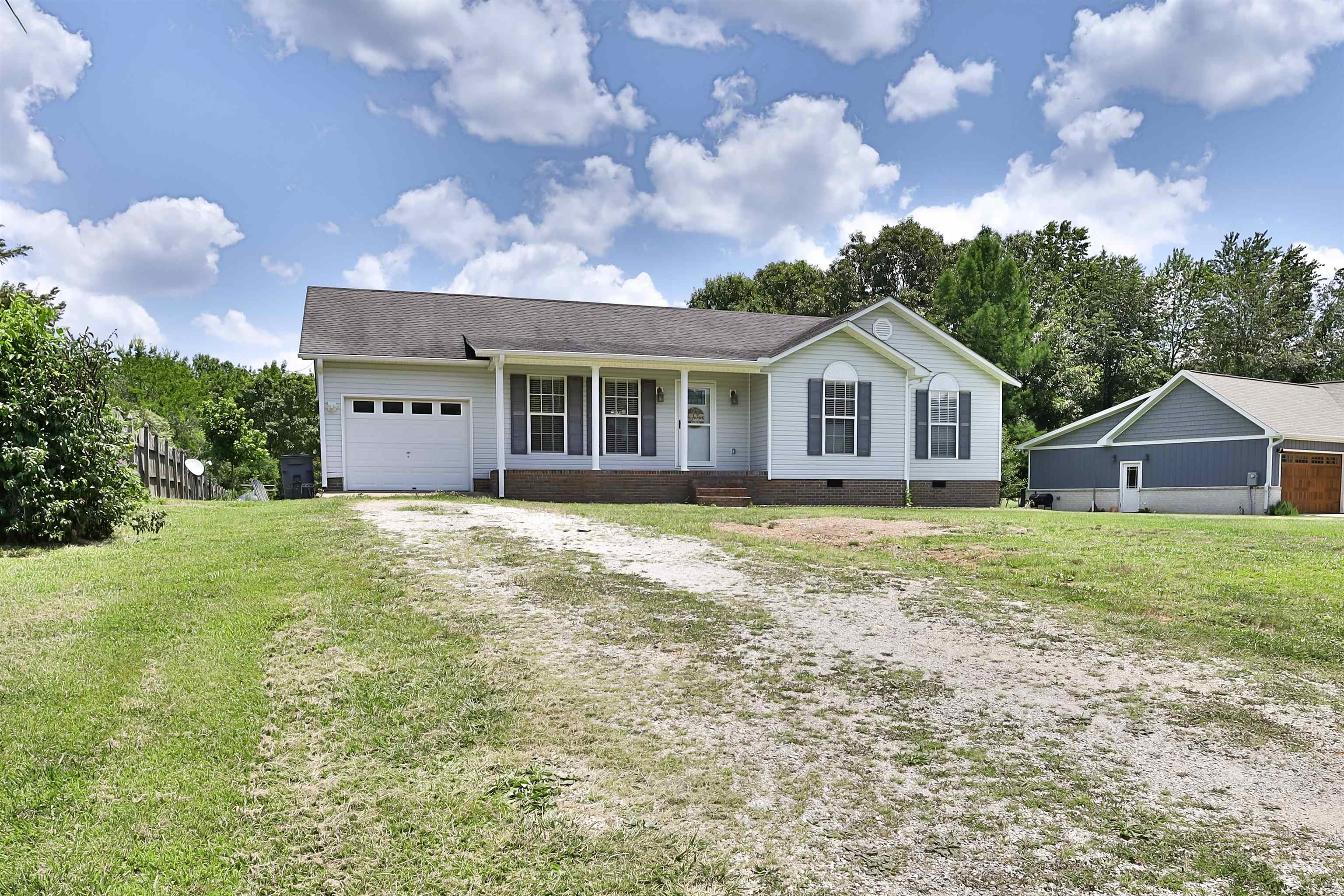1087 Waters Edge Dr