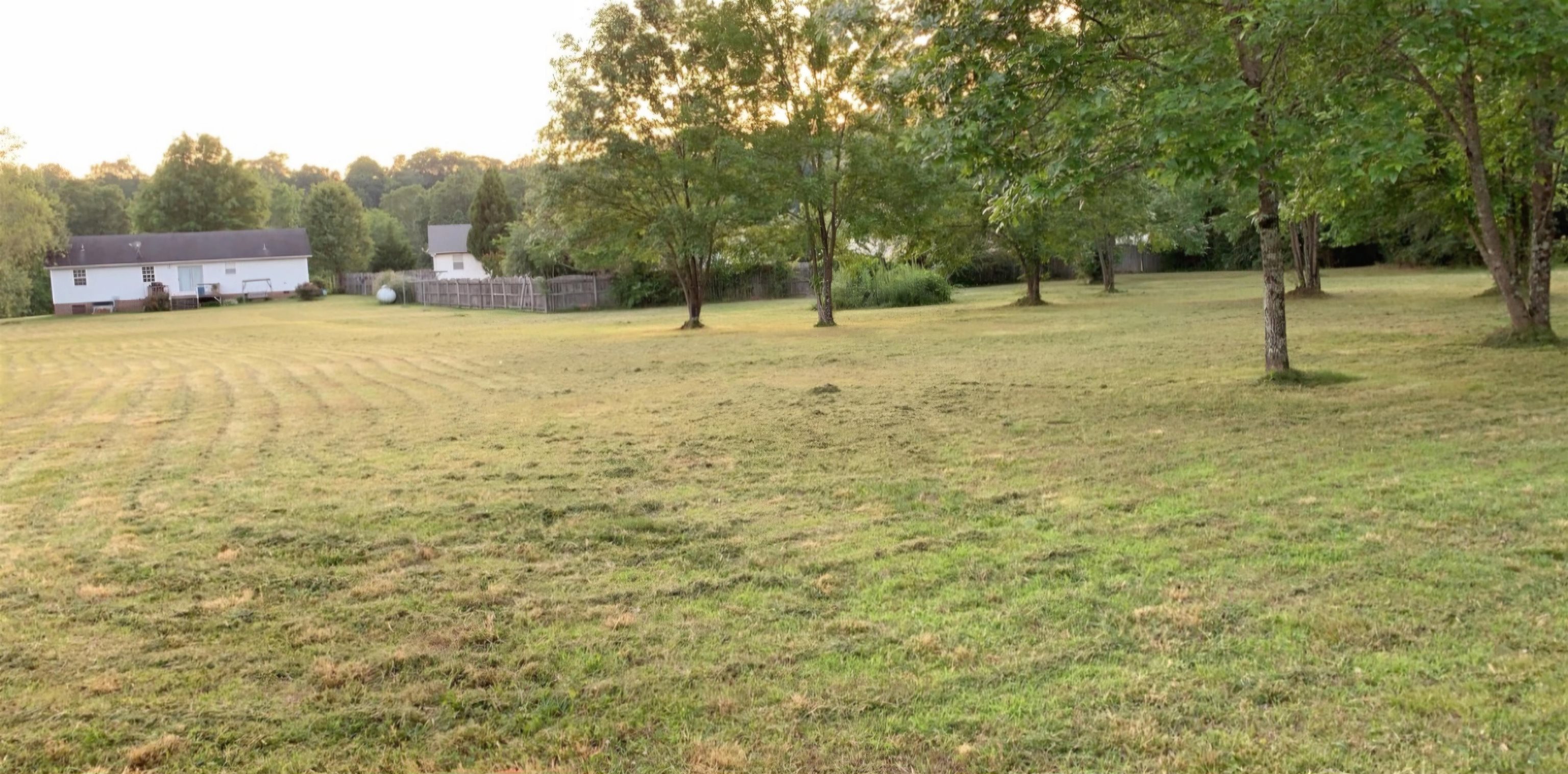 1087 Waters Edge Dr