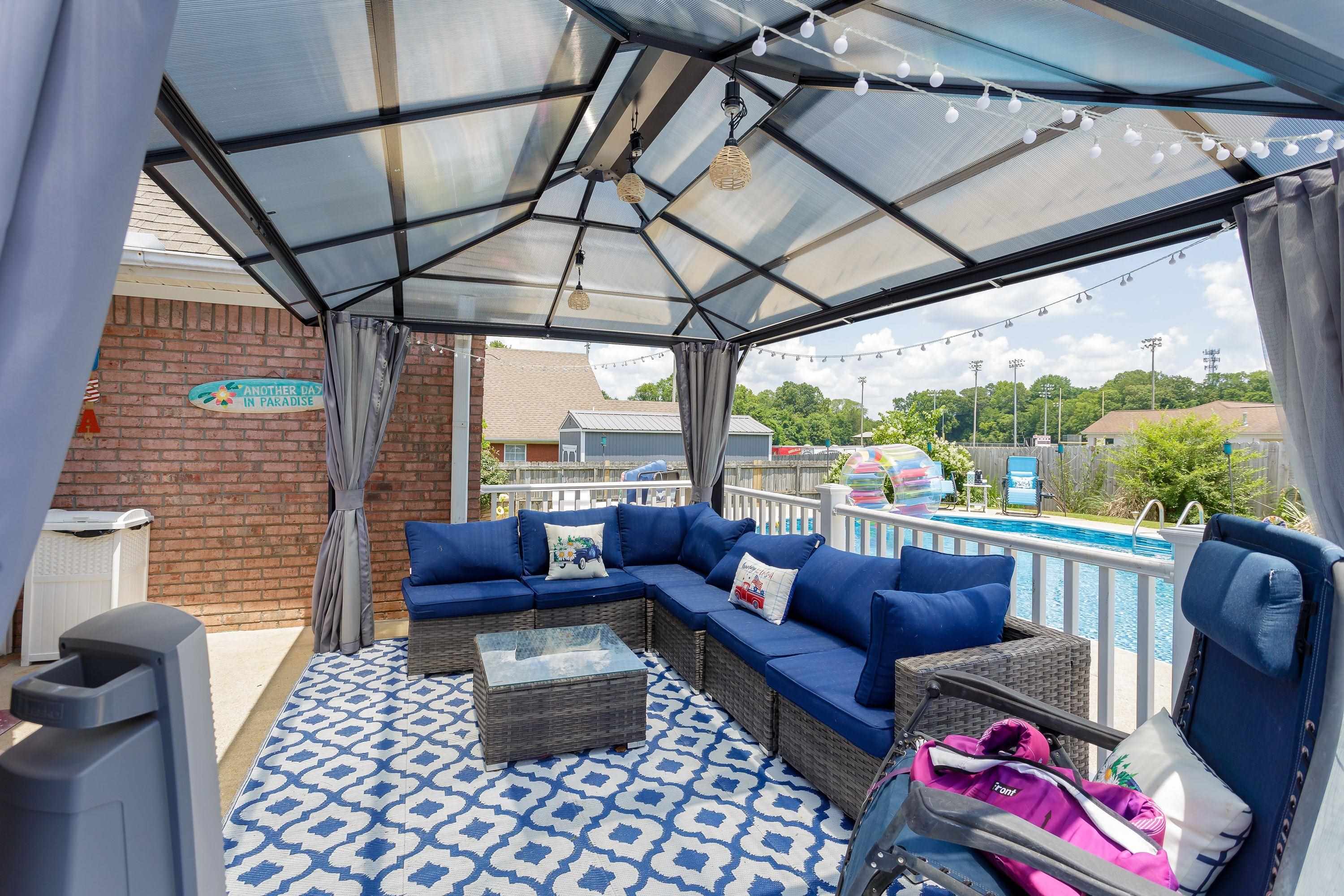 305 Redfield Rd