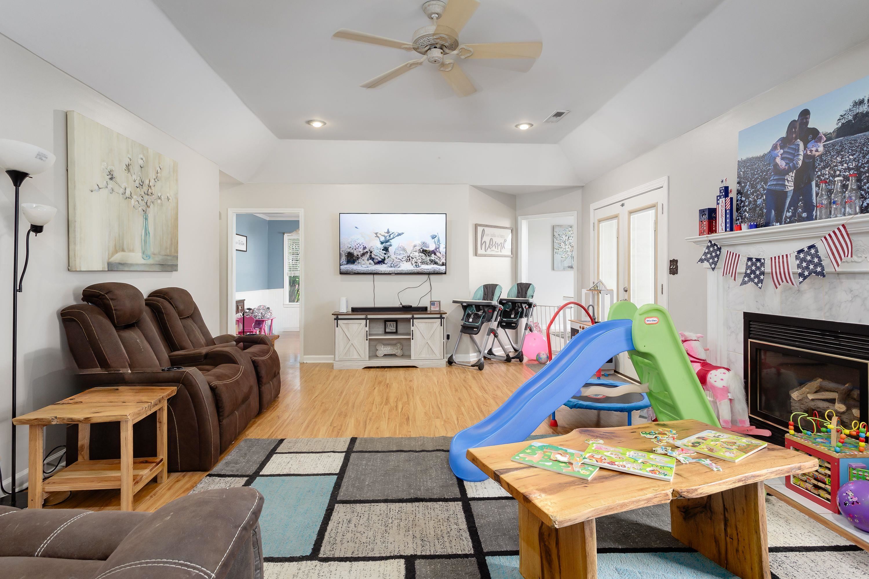 305 Redfield Rd
