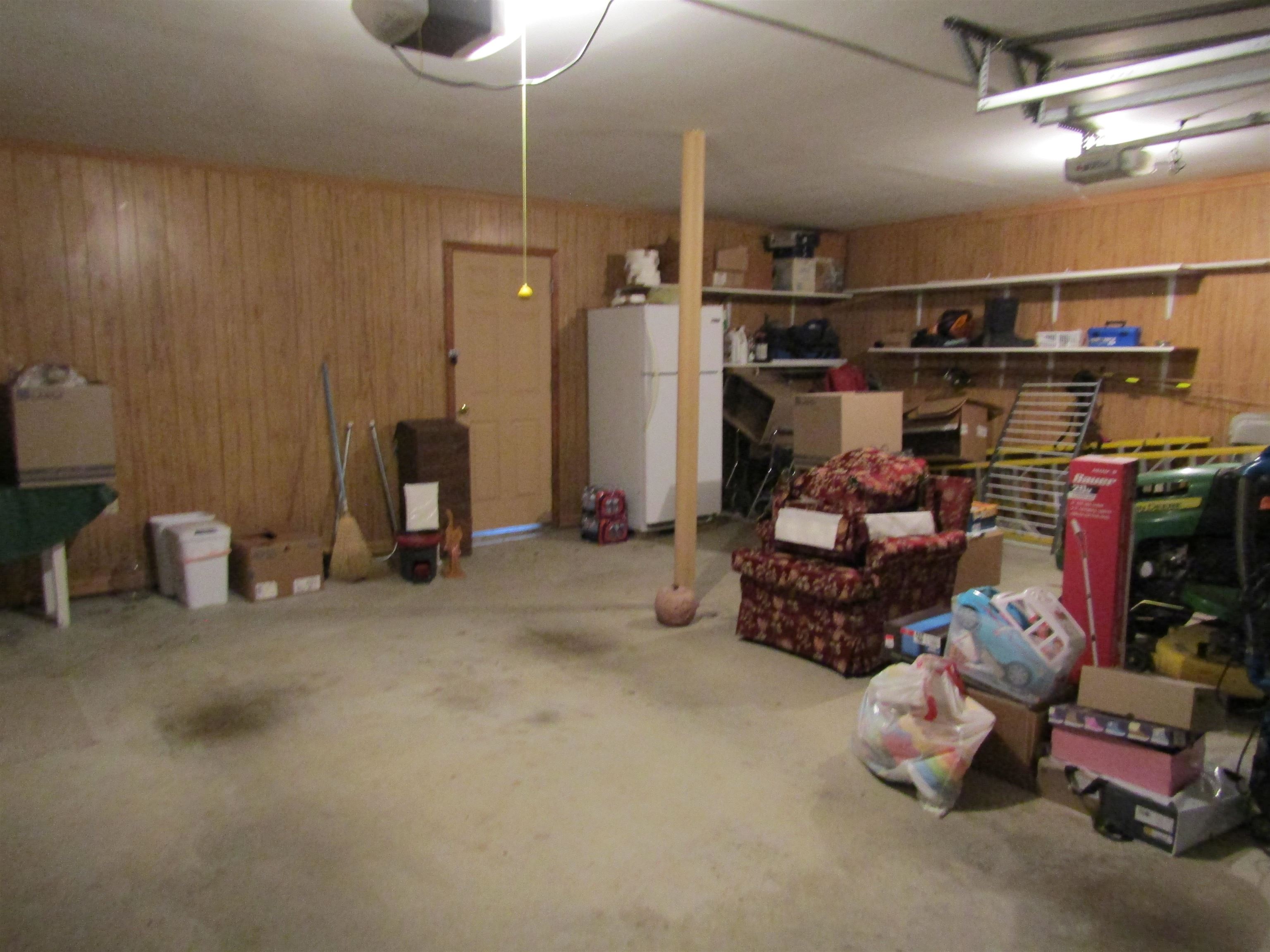 1215 Sheffield Cir