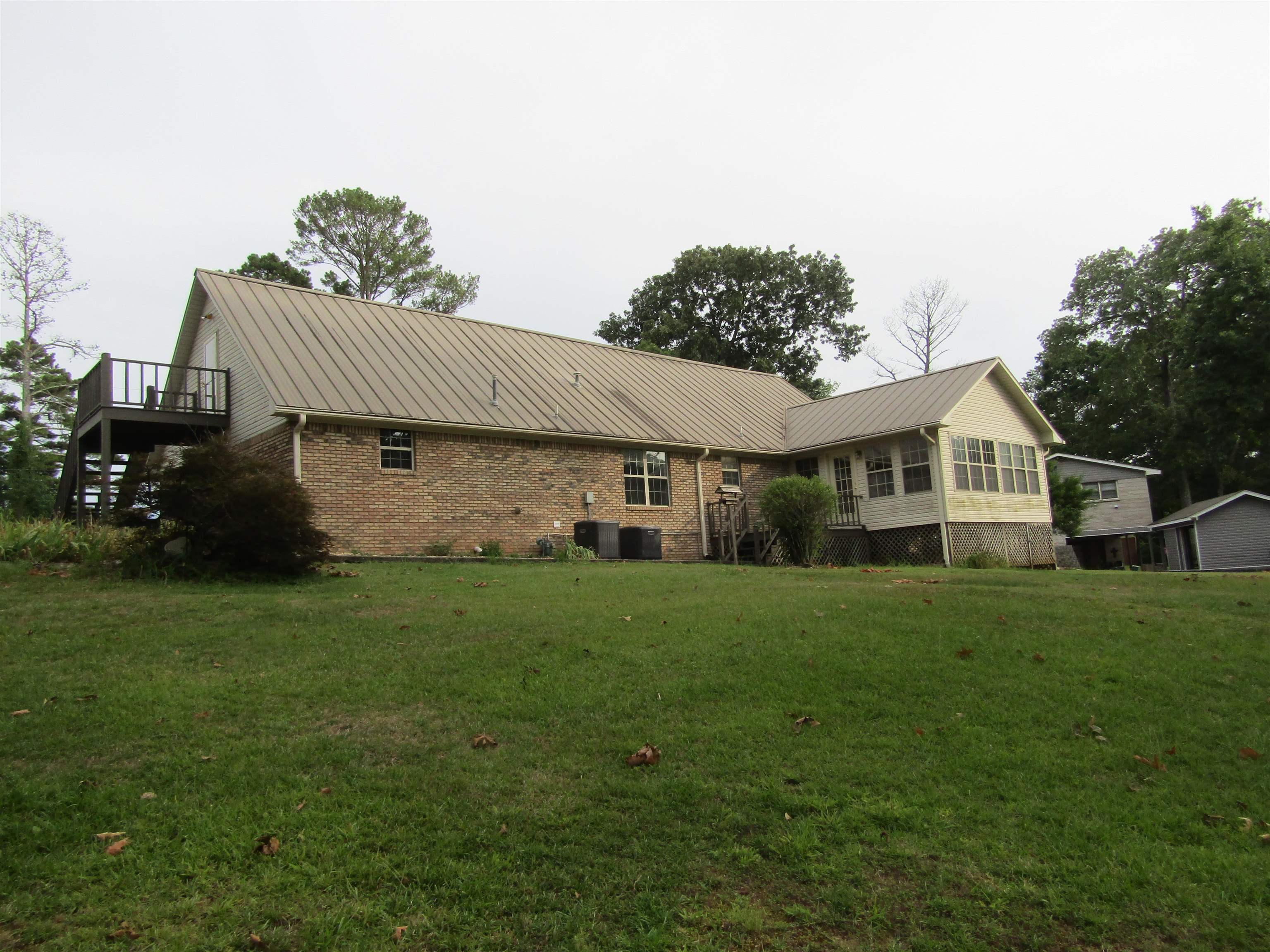 1215 Sheffield Cir