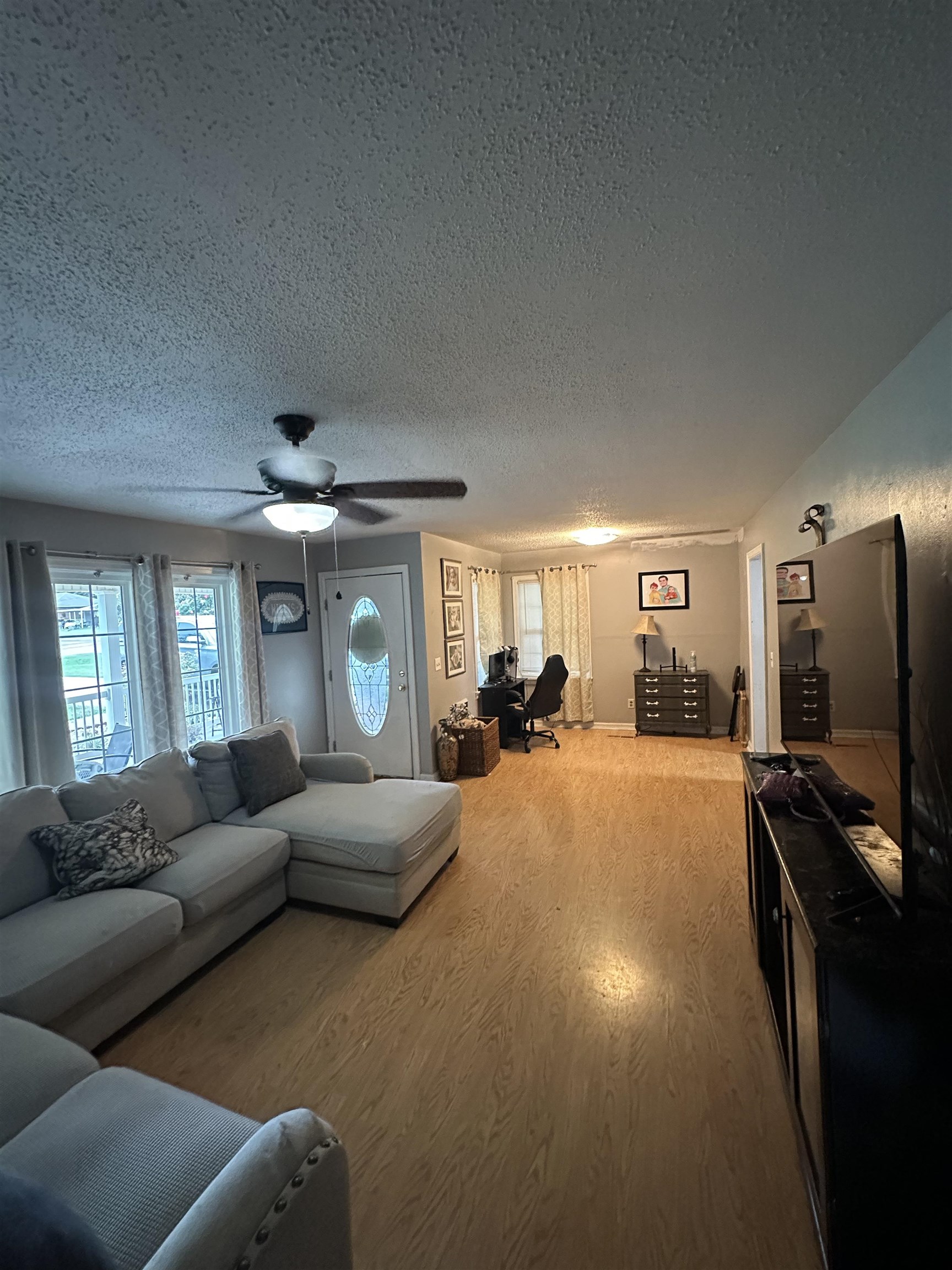 291 Hester Ave