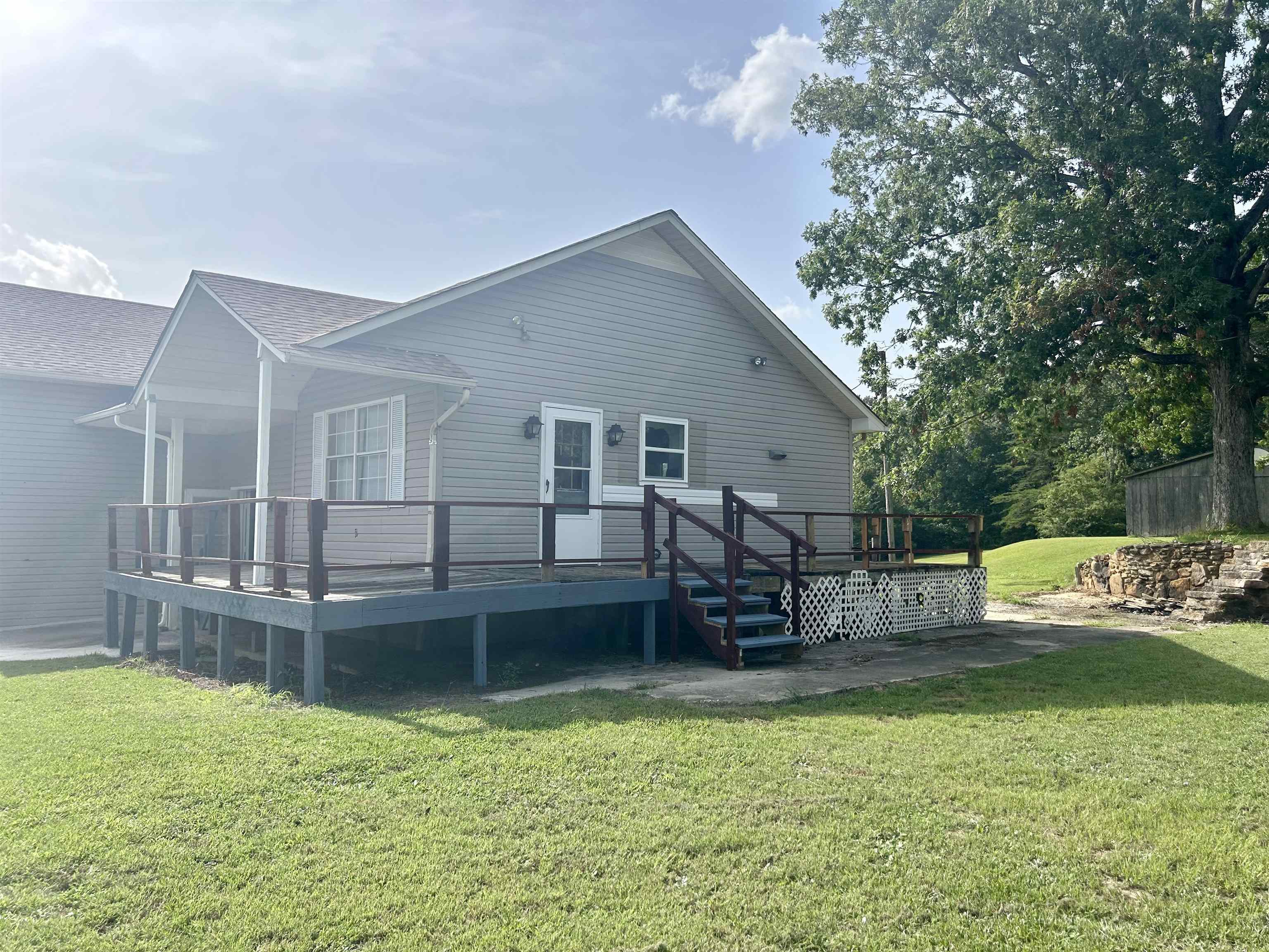 585 Lime Rock Rd