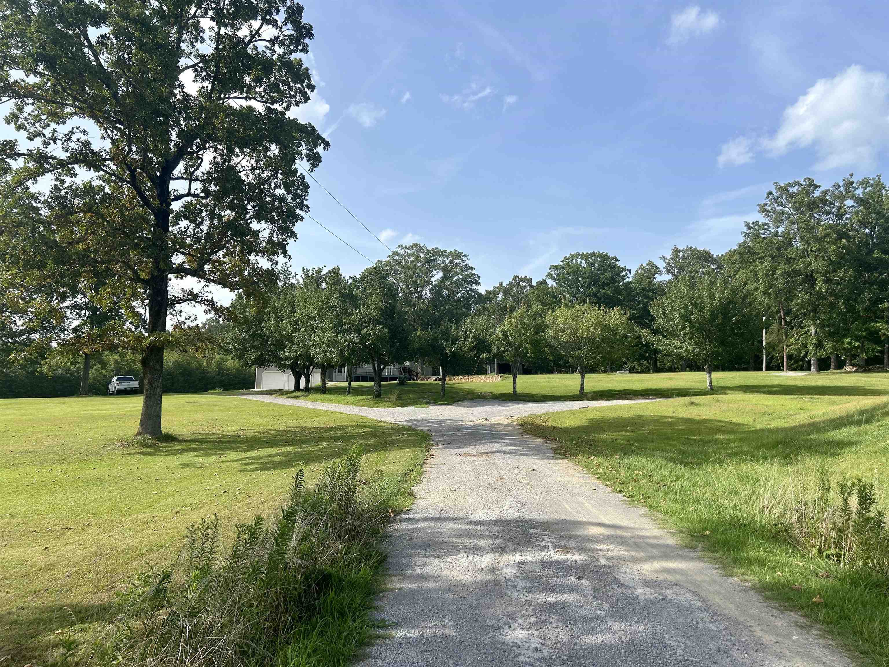 585 Lime Rock Rd